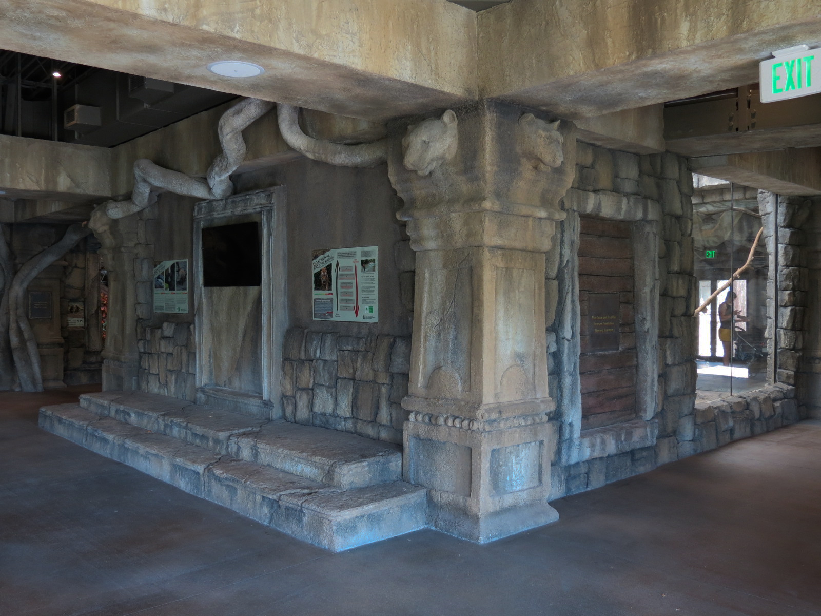 Lost Kingdom - Viewing Building Interior