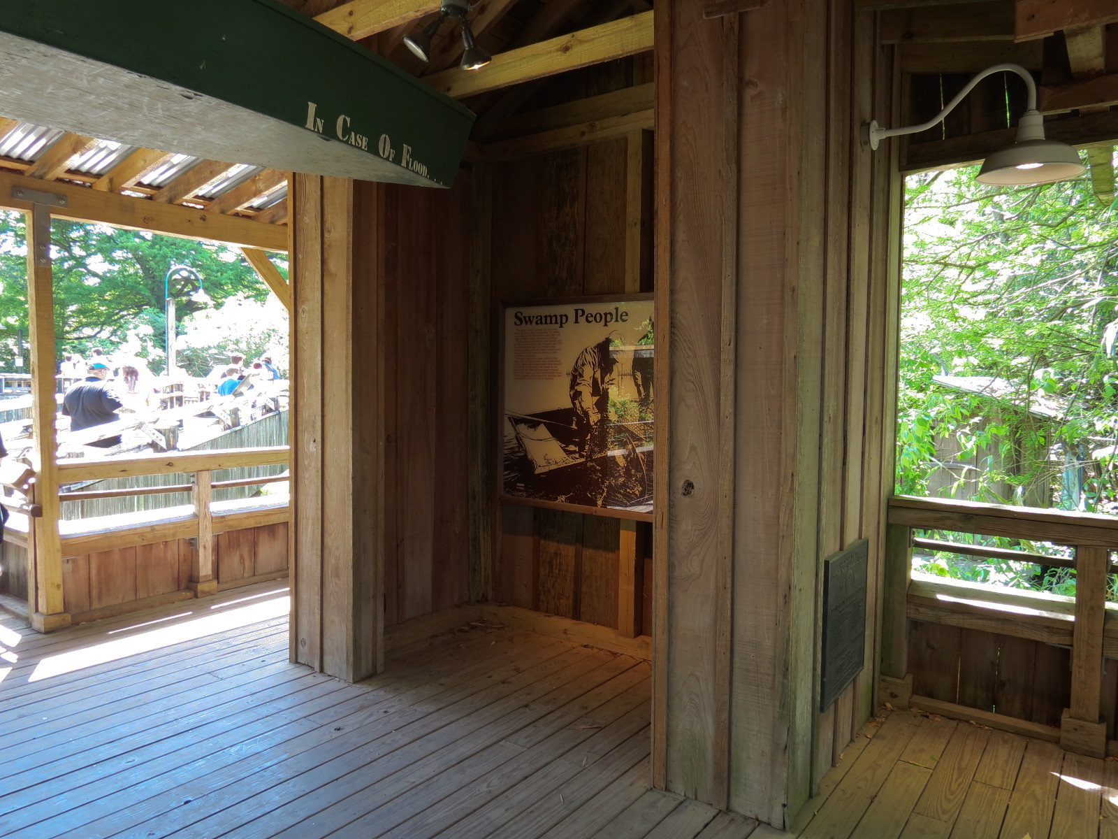 Louisiana Swamp - Entrance