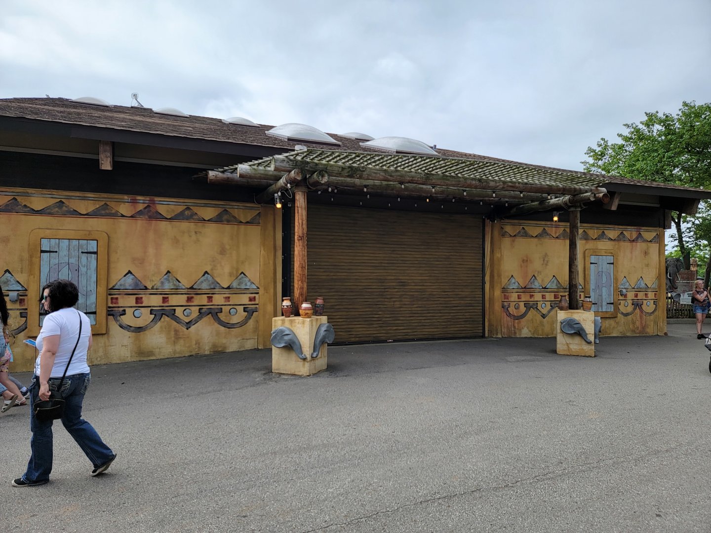 Louisville 5/22 - Africa building