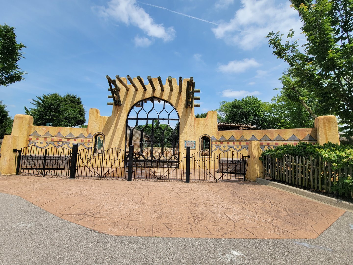 Louisville 5/22 - Gate to Asian and African elephants