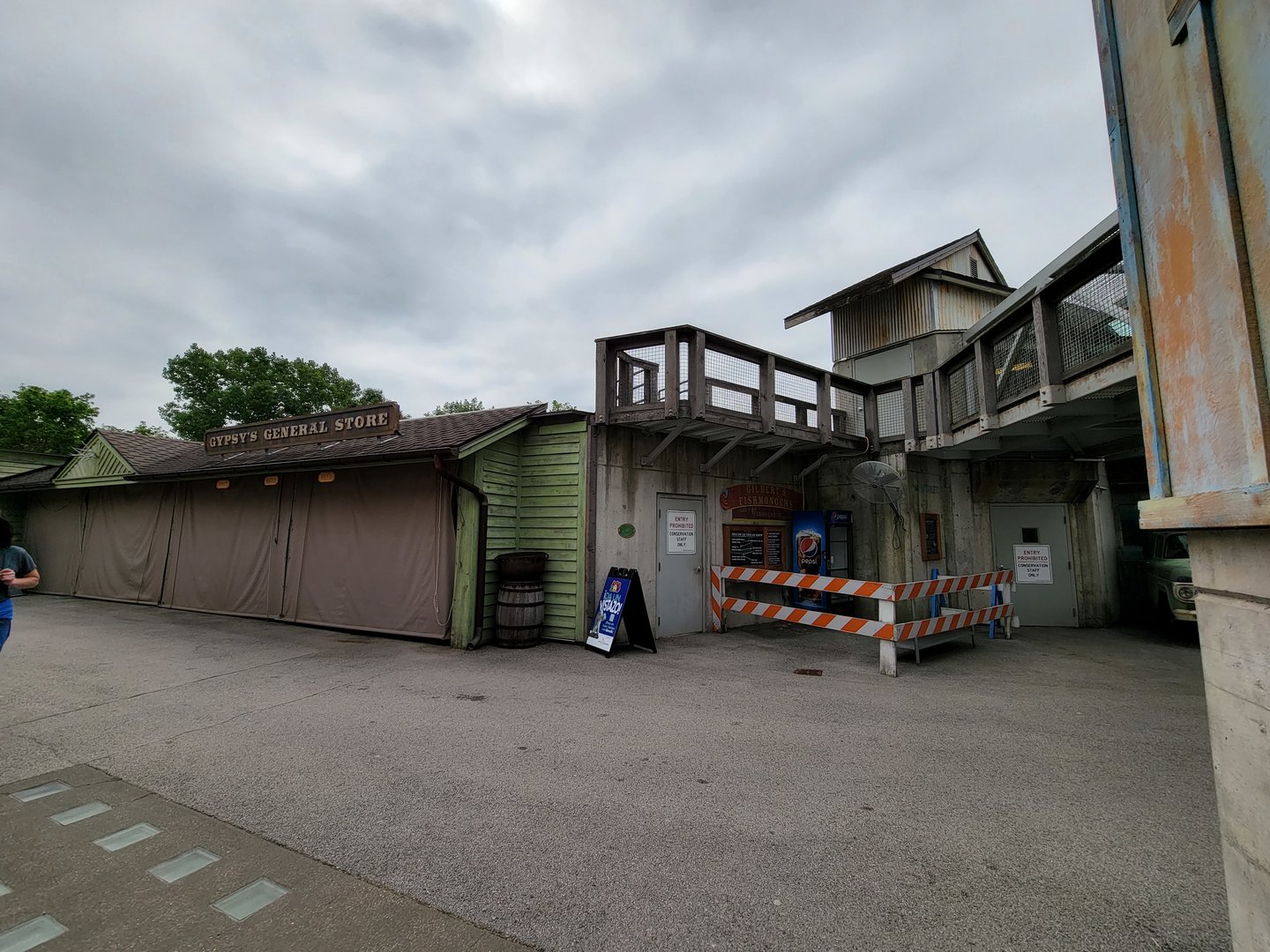 Louisville 5/22 - Glacier Run theming