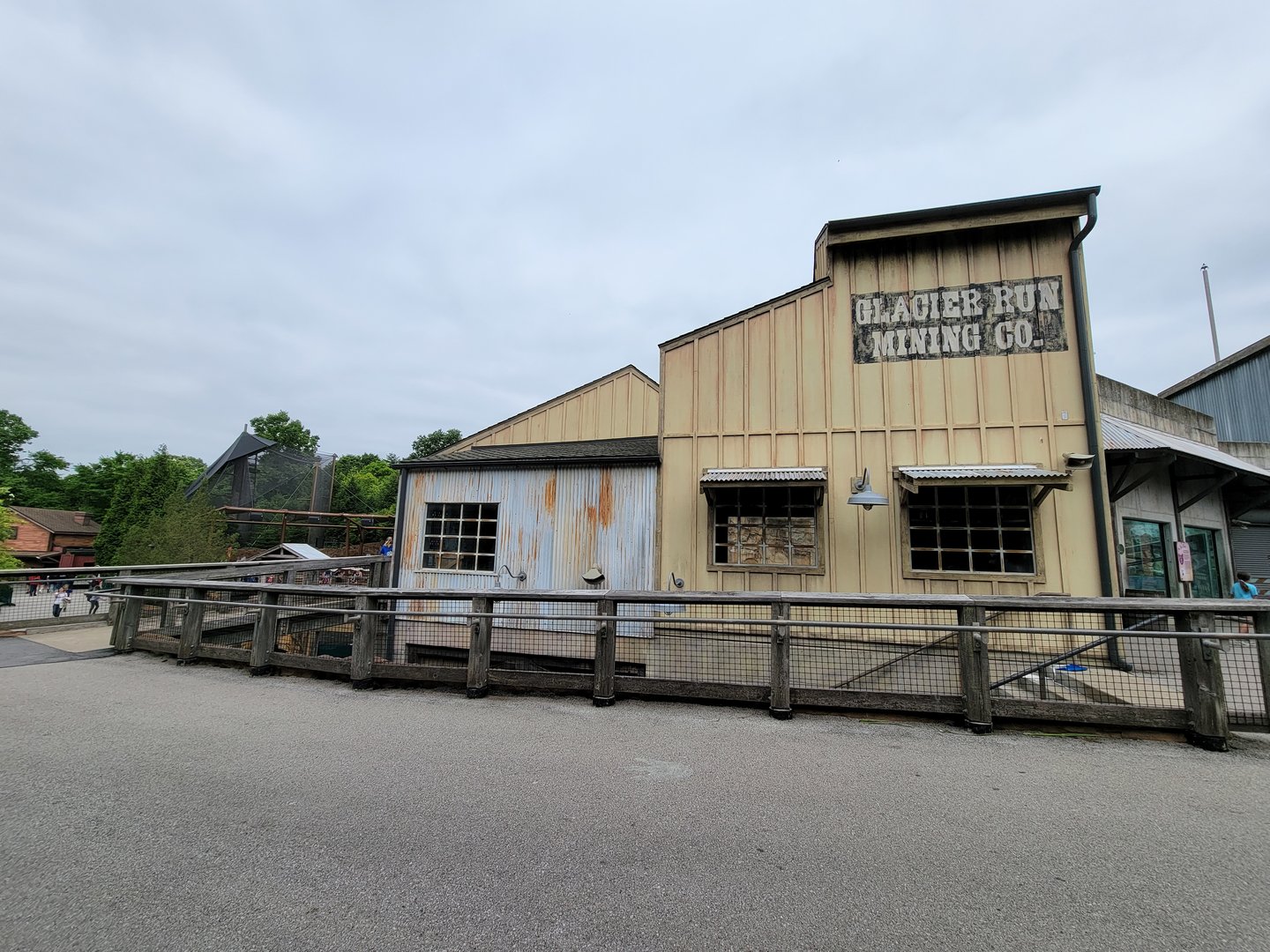 Louisville 5/22 - Glacier Run theming