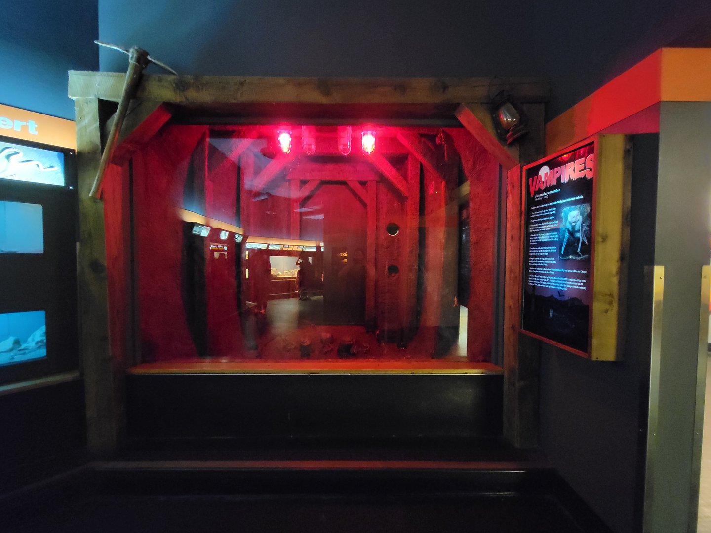 Louisville 5/22 - Herpaquarium, vampire bats