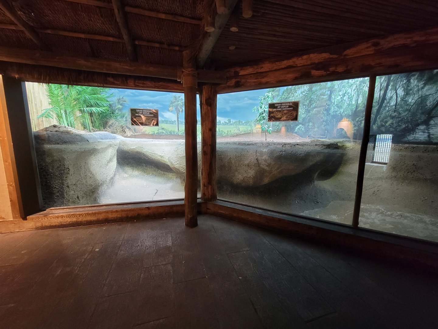 Louisville 5/22 - Islands Pavilion, Cuban crocodiles (off display)