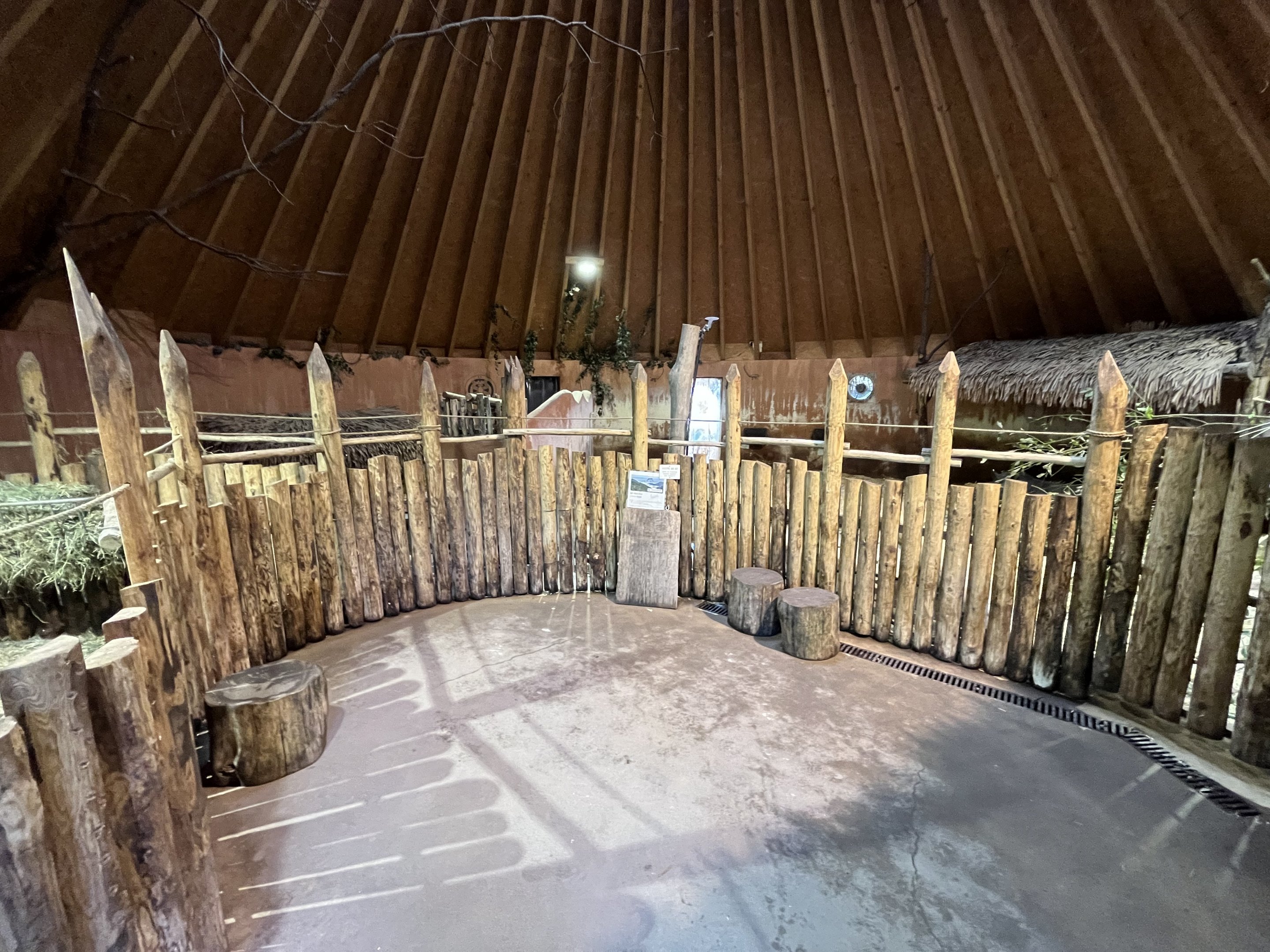 Lowland Tapir/Capybara House