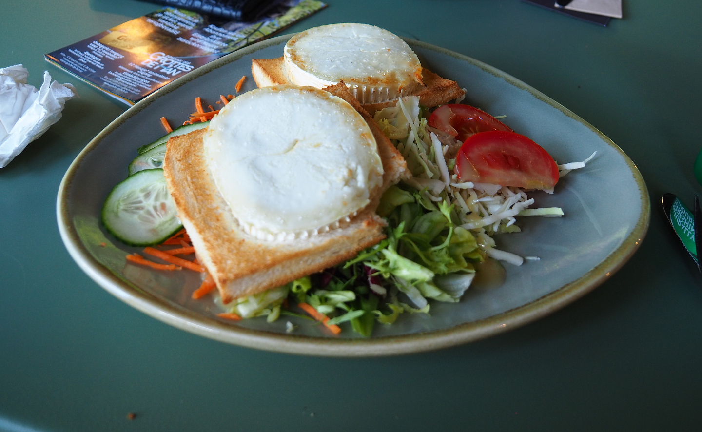 Lunch time at Le Tivoli restaurant, 2020-07-12