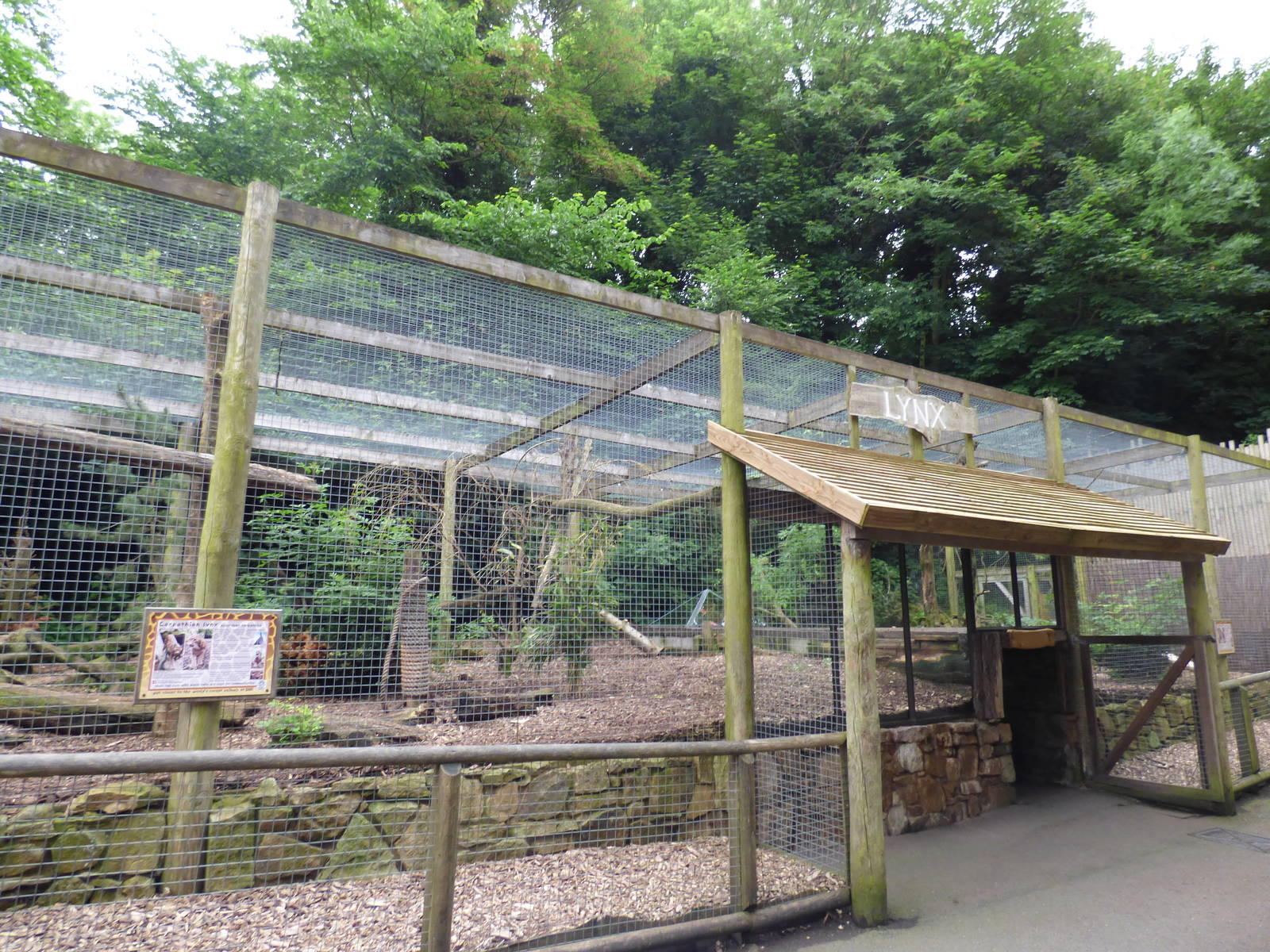 Lynx Enclosure