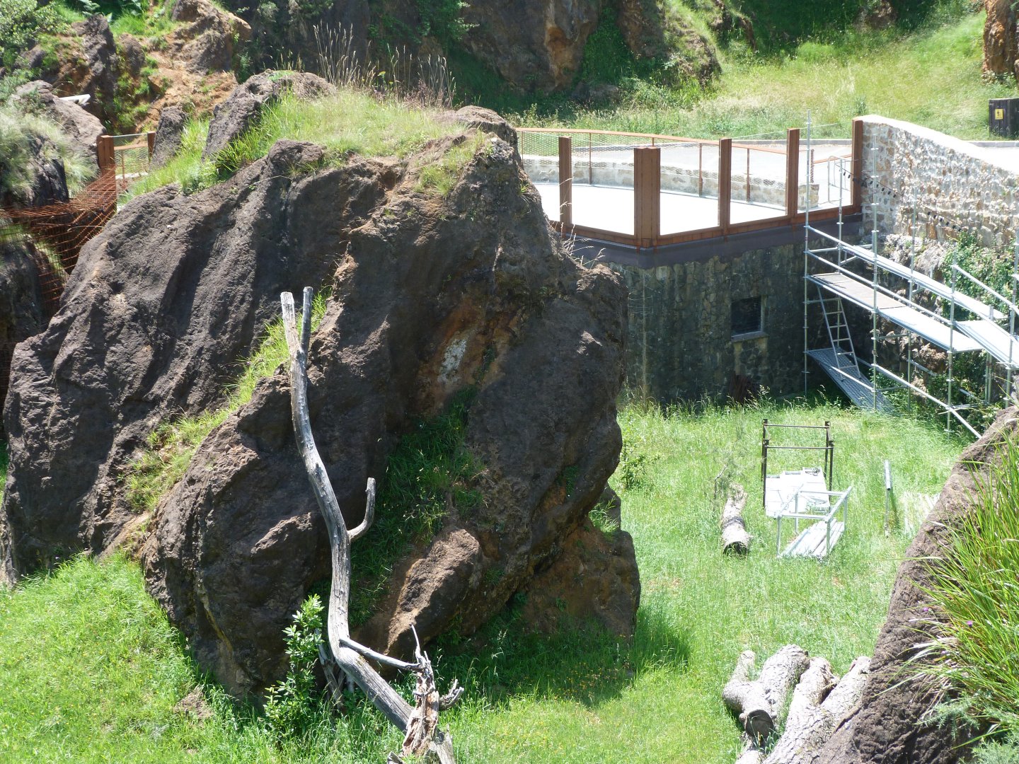 Lynx exhibit under renovations -Parque de la Naturaleza de Cabárceno (2025)