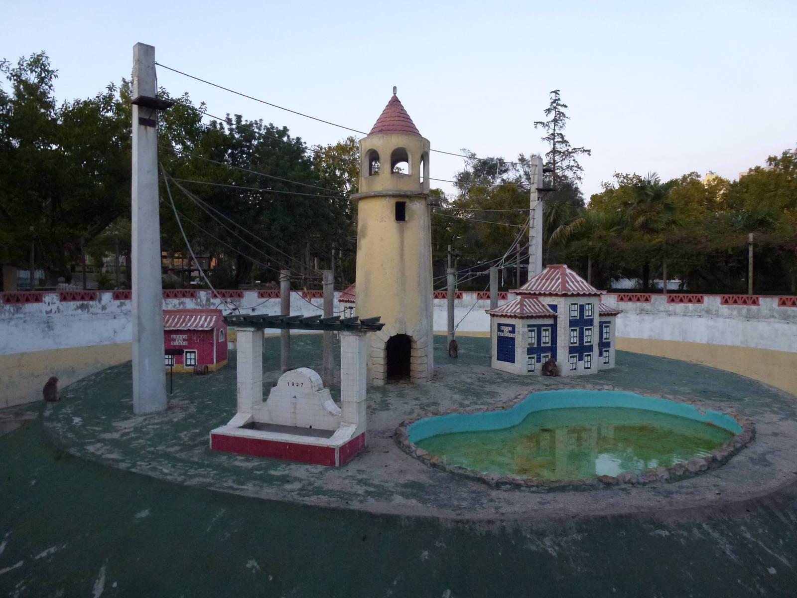 Macaque enclosure, November 2013.