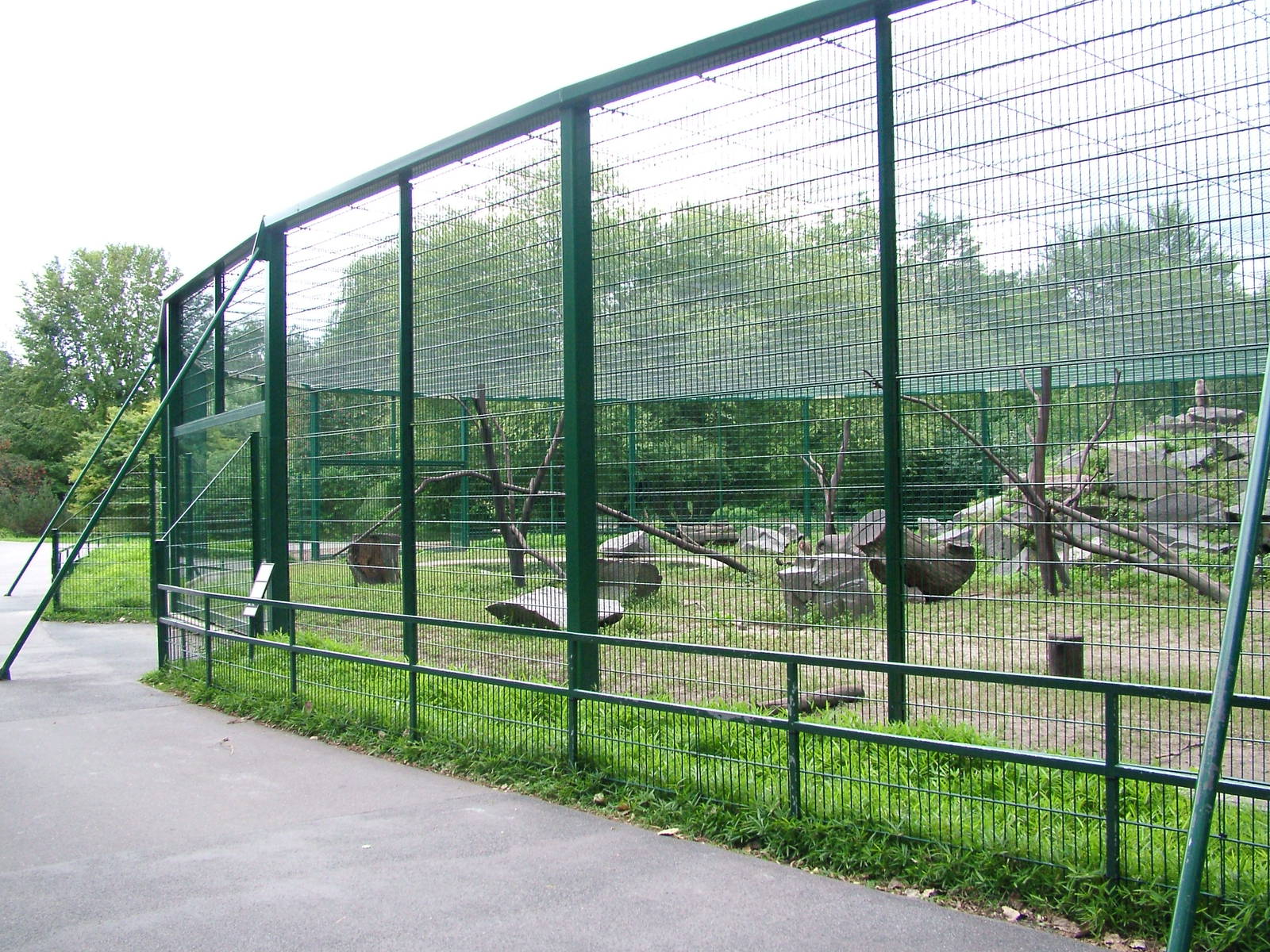 Macaque Exhibit at Tierpark Berlin, 30/08/11