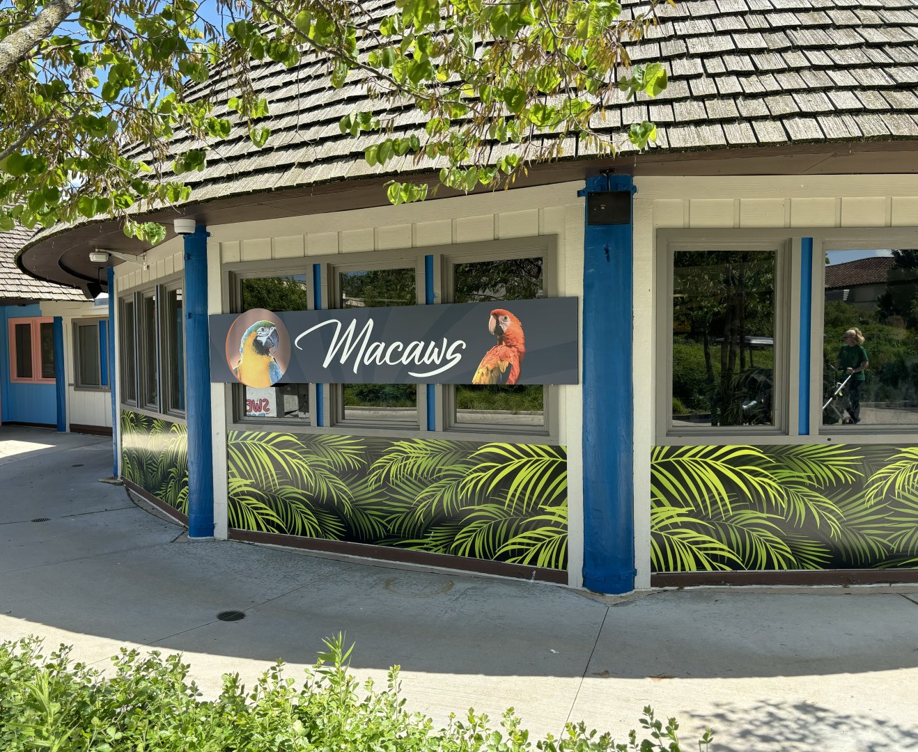 Macaw Signage