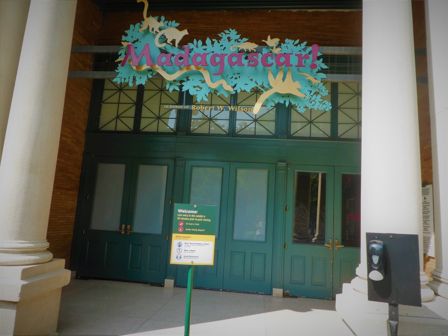 Madagascar! - Entrance