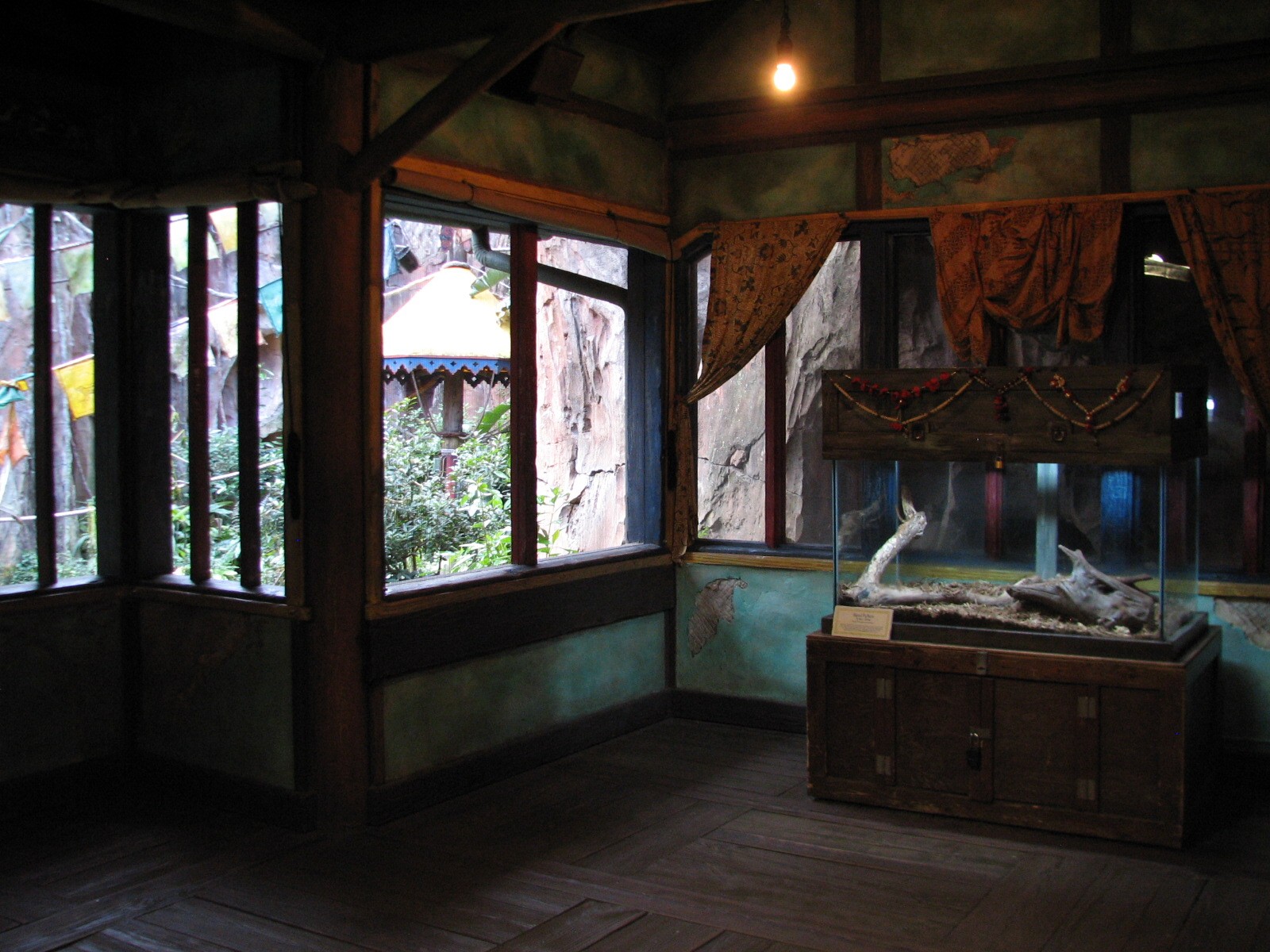 Maharajah Jungle Trek - Bat House Interior and Blood Python Exhibit