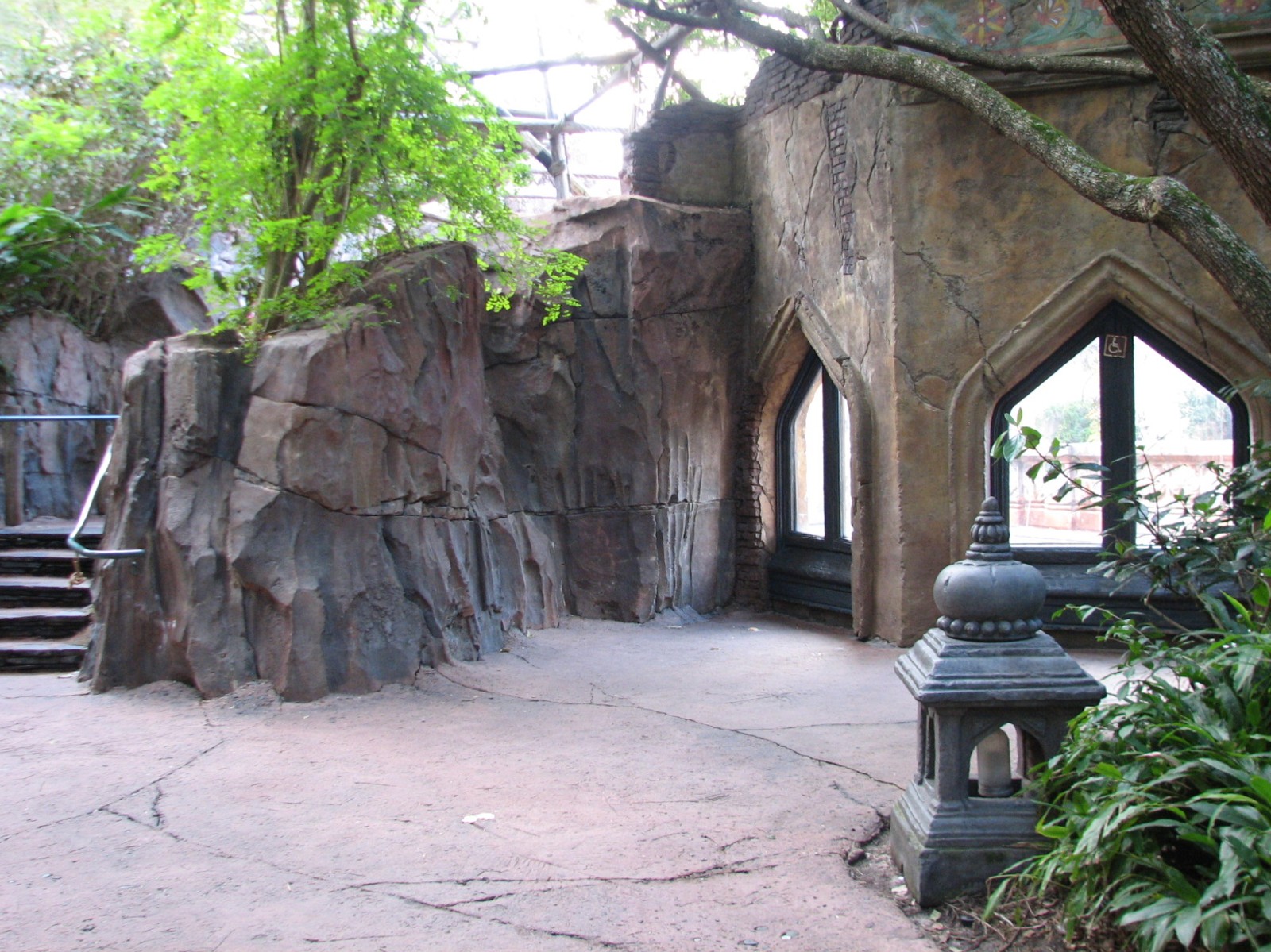Maharajah Jungle Trek - First Tiger Exhibit Viewing Area