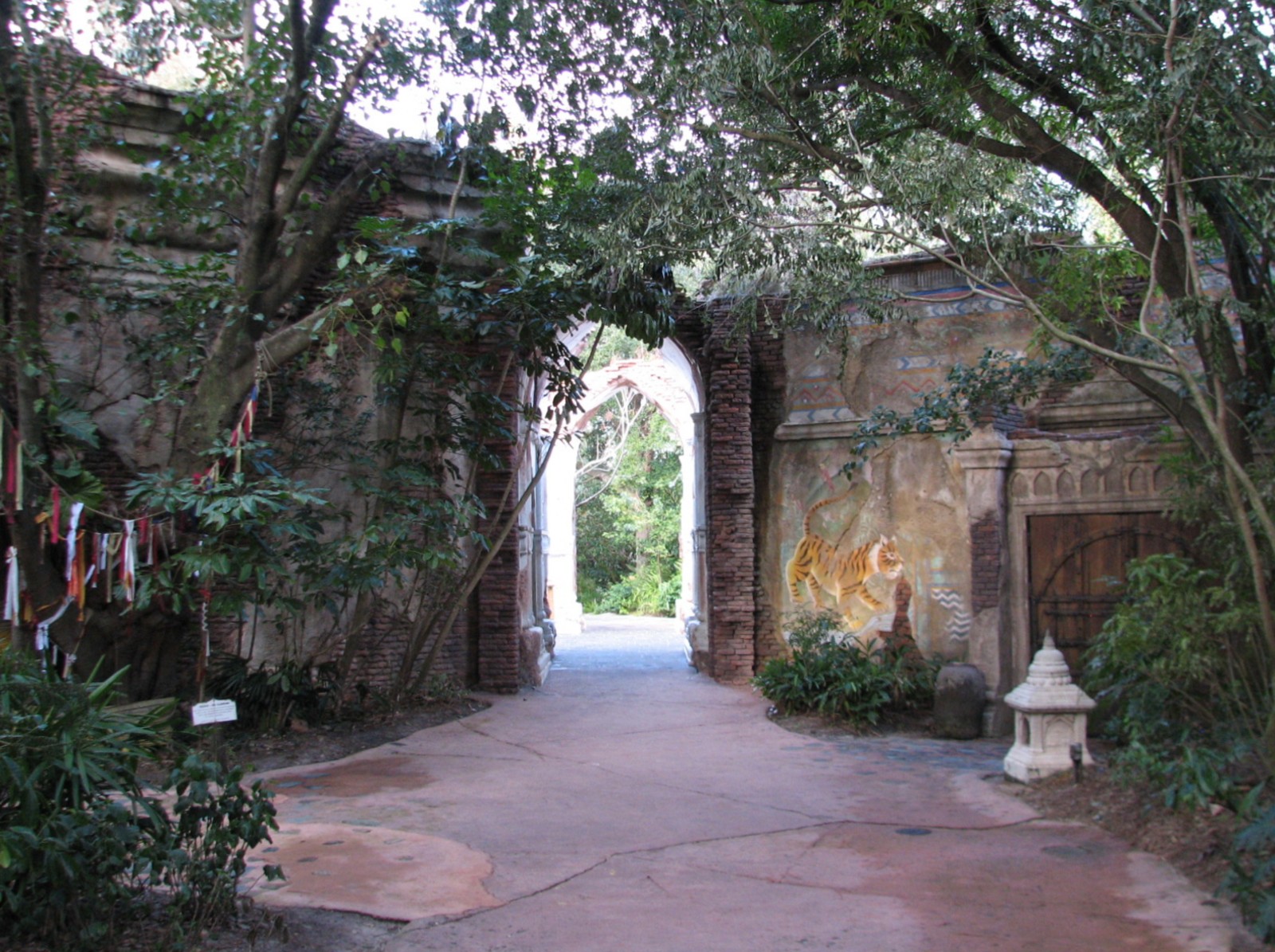 Maharajah Jungle Trek - Ruins Courtyard