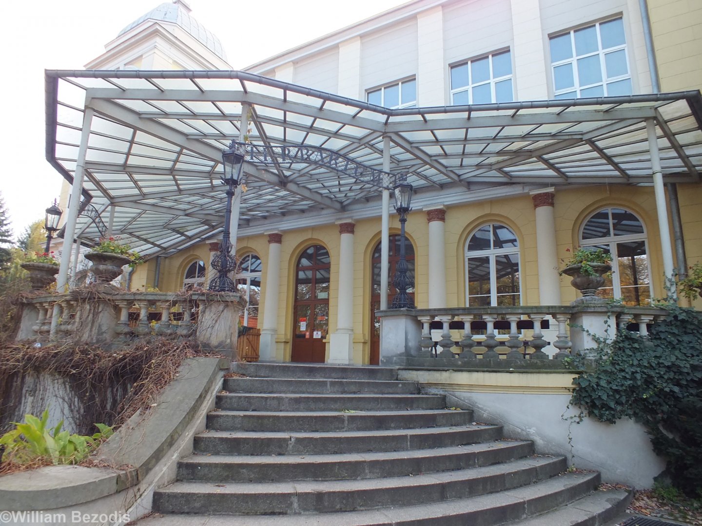 Main Entrance Area - Wroclaw Zoo Terrarium