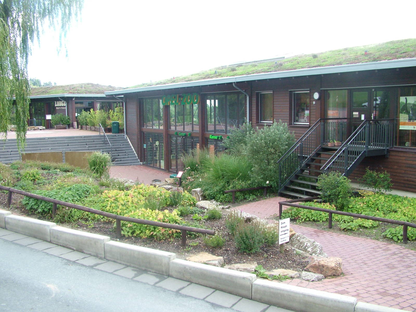 Main Entrance at Opel-Zoo Kronberg, 30/08/10