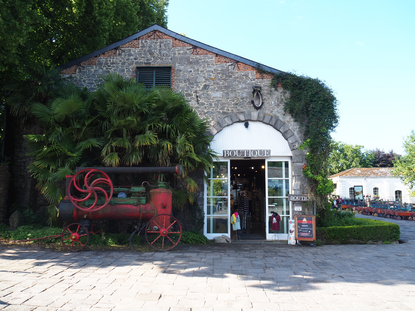 Main gift shop, 2022-06-28