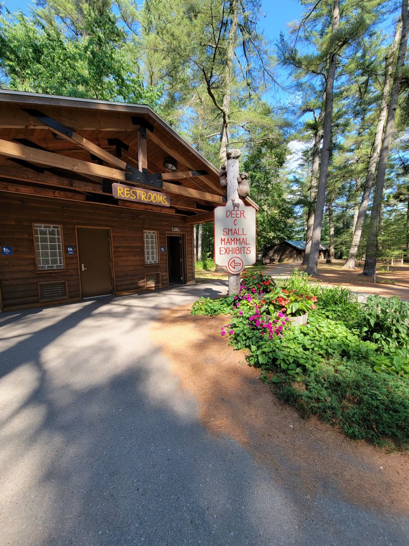 Maine Wildlife Park - Restrooms