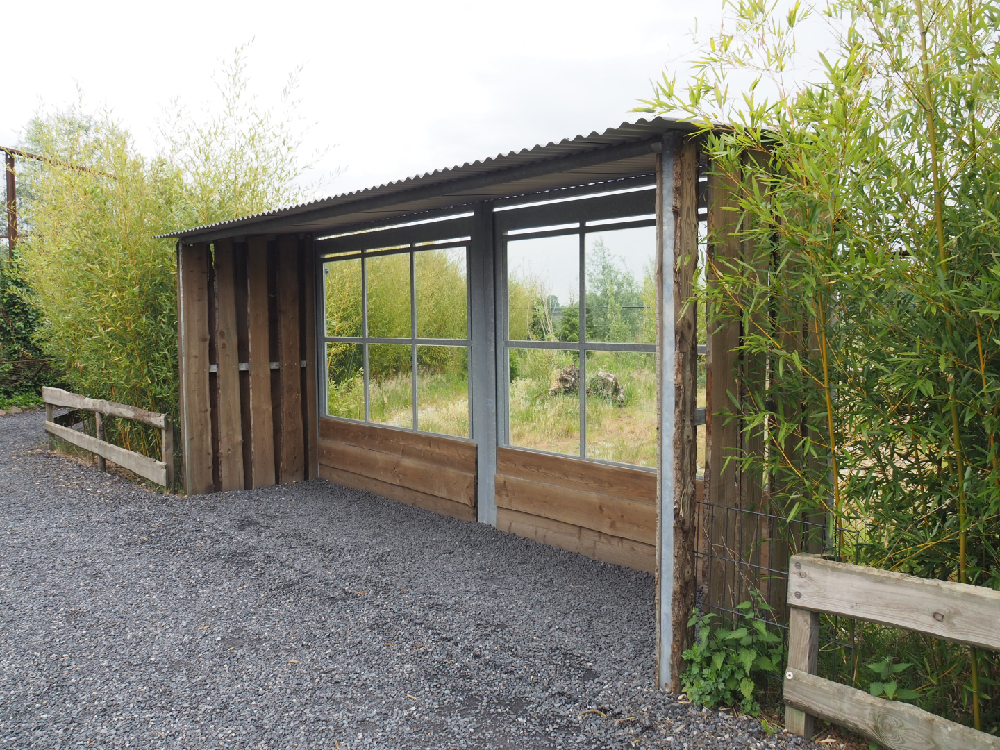 Maned wolf viewing area, 2022-05-17