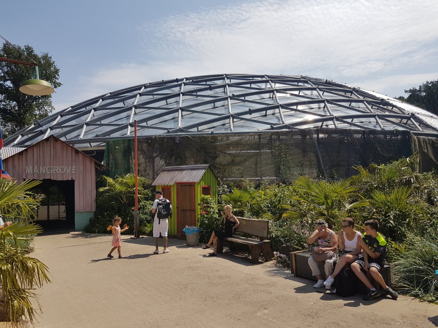 Mangrove-hall