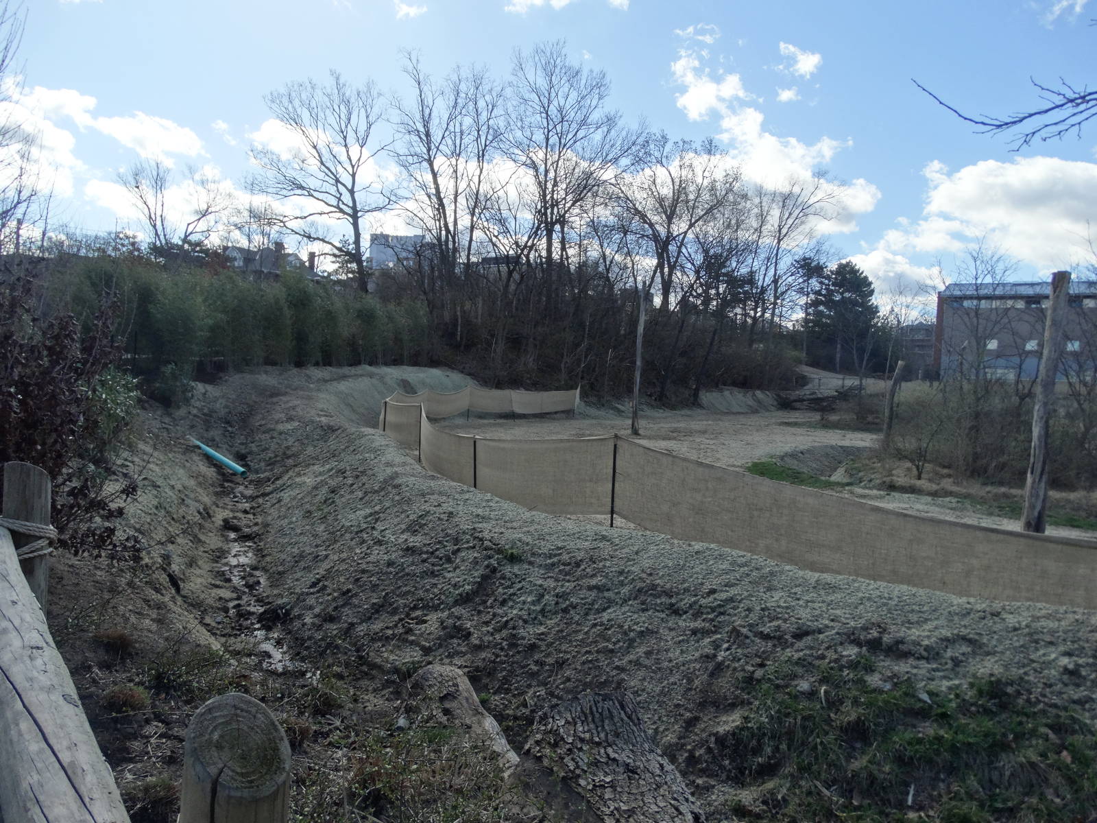 Mar. 2016 - Giraffe Ridge - New Fencing