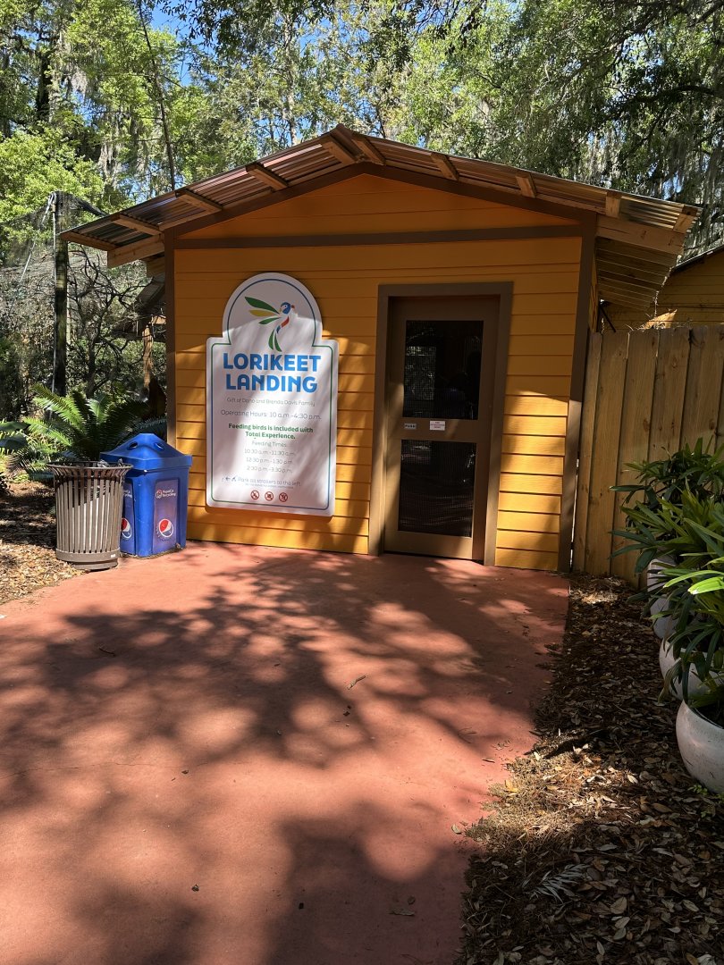Mar. 2024 - New Lorikeet Entrance