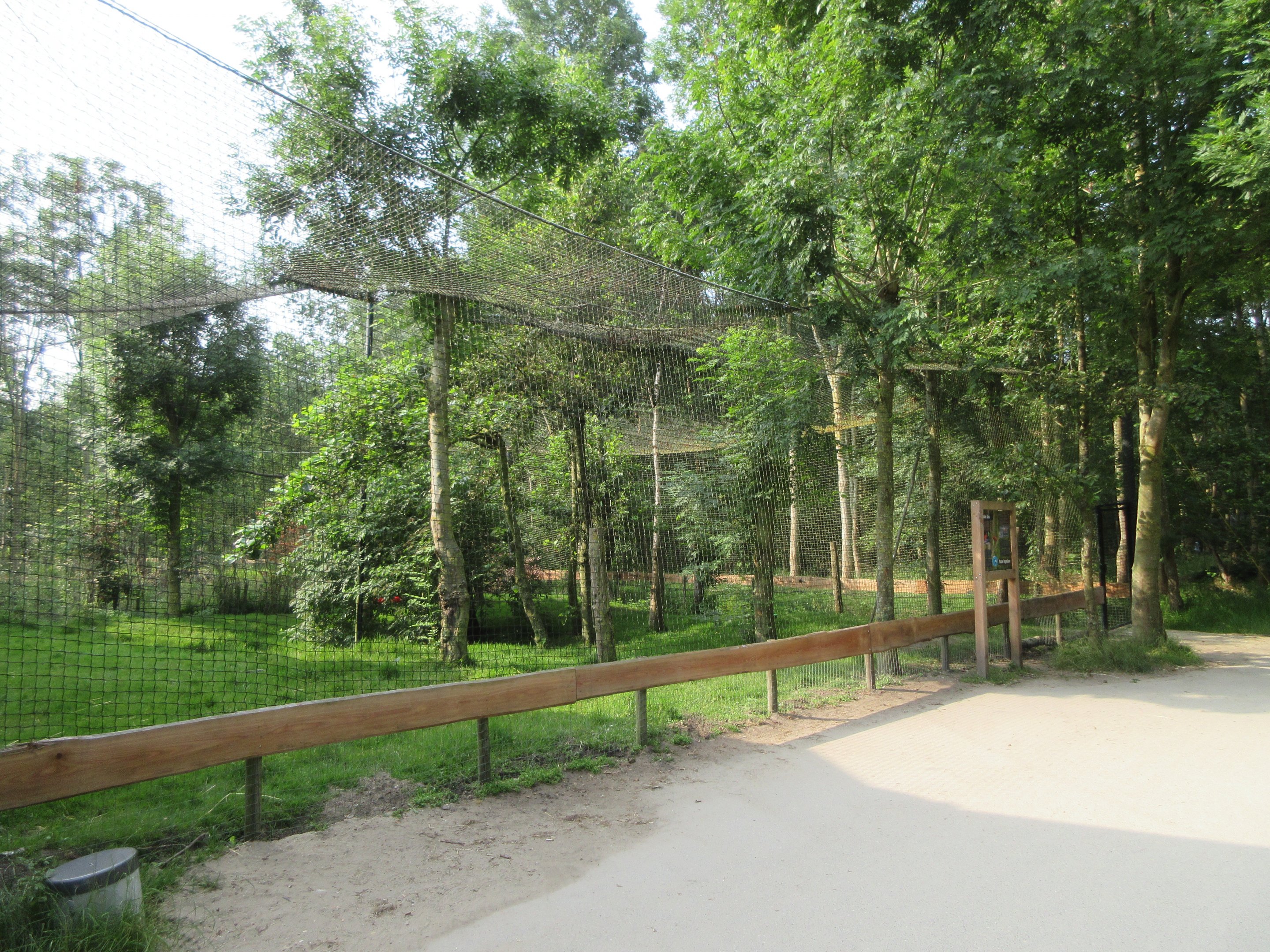 Mara/Scarlet Ibis/Roseate Spoonbill Exhibit