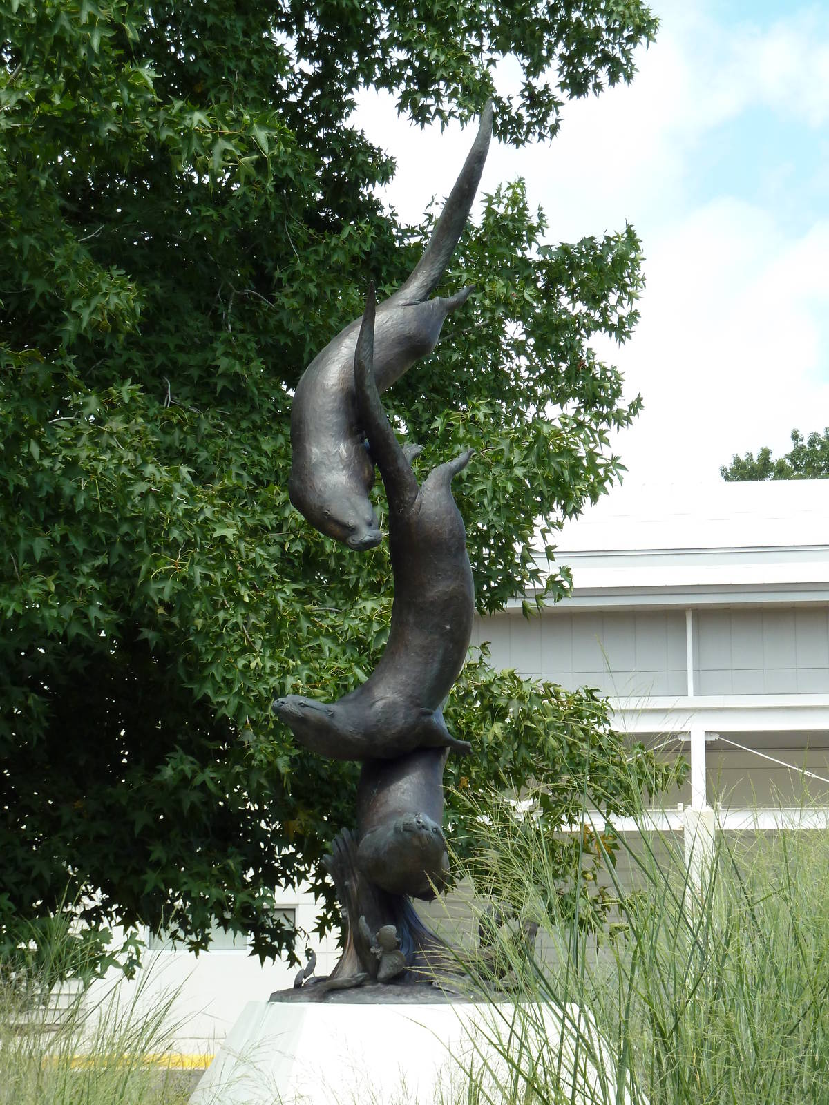 Marsh Pavilion - River Otter Sculpture