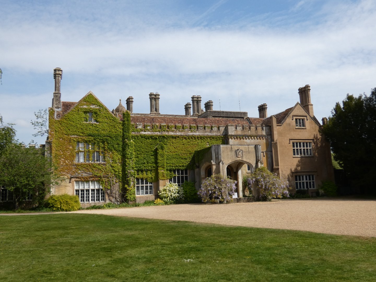 Marwell Hall