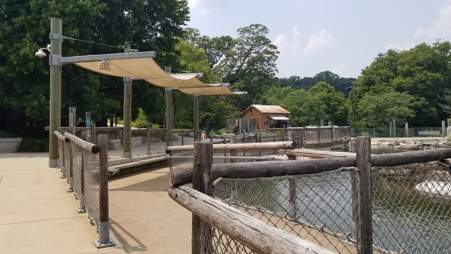 Maryland Zoo - Penguin Coast, sitting area