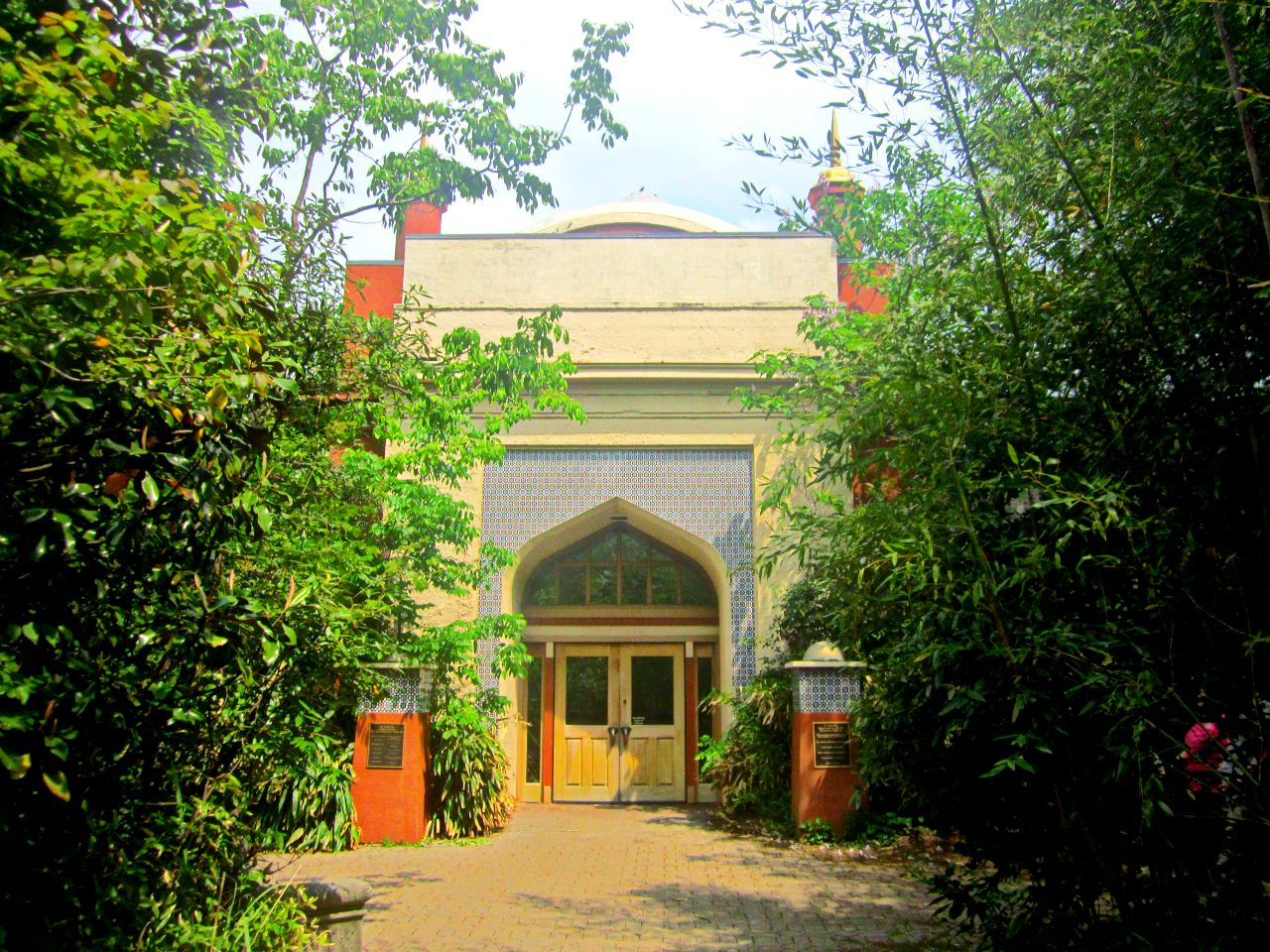 May 2013 - Elephant Reserve - Elephant House Entrance