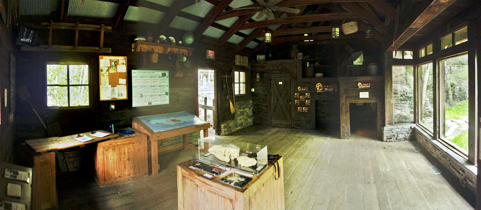 May. 2017 - Wolf Woods - Wolf Cabin Viewing