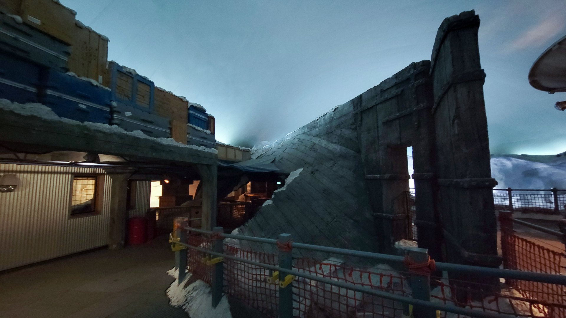 May. 2021 - Wild Arctic - H.M.S. Erebus Viewing