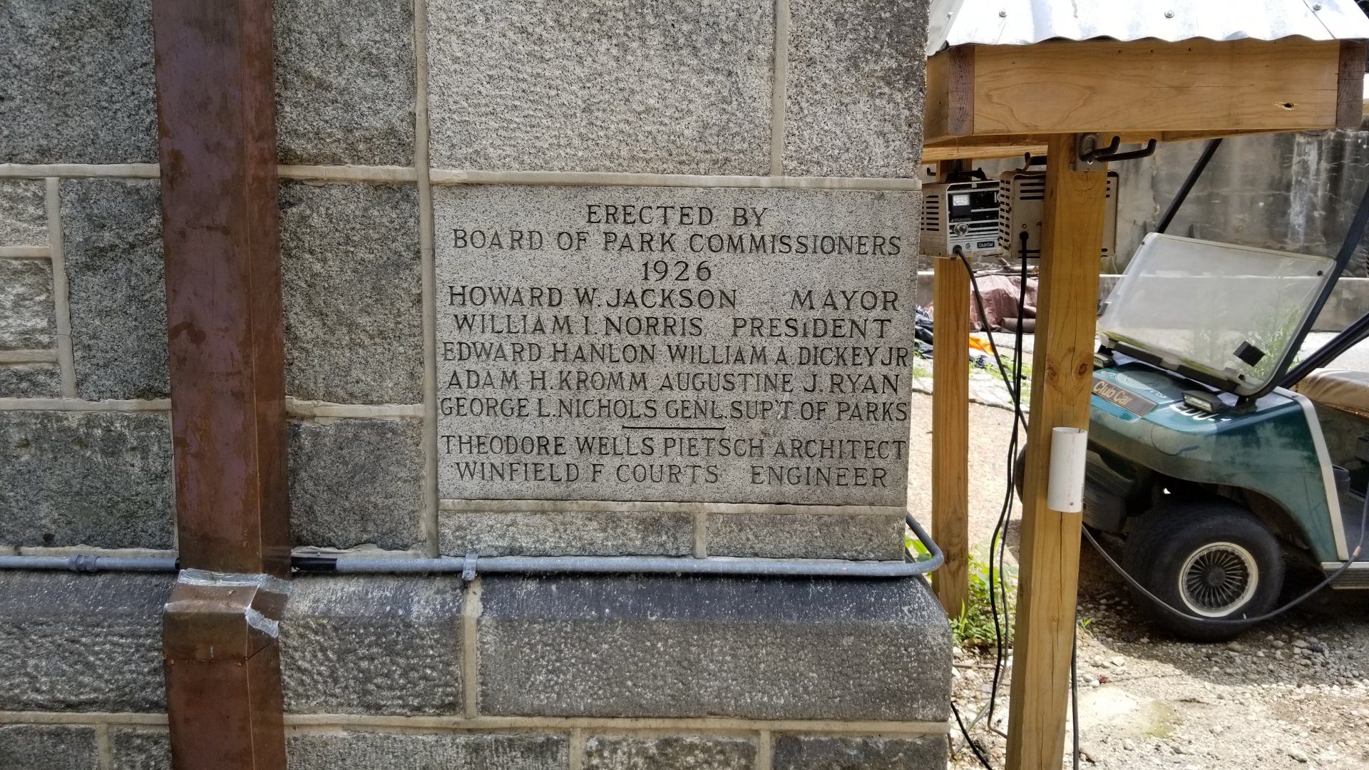 MD Zoo, Main Valley - Cornerstone of elephant house