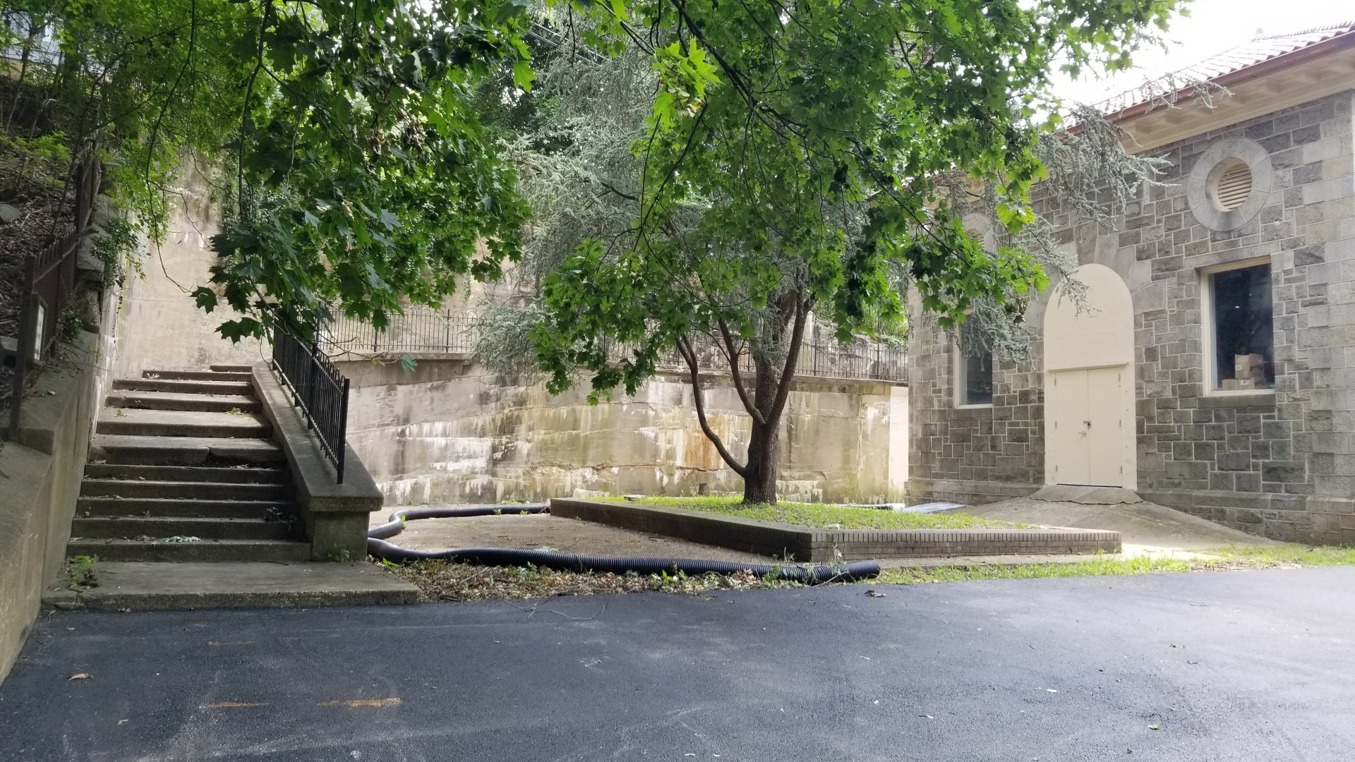 MD Zoo, Main Valley - Left side of former elephant yard