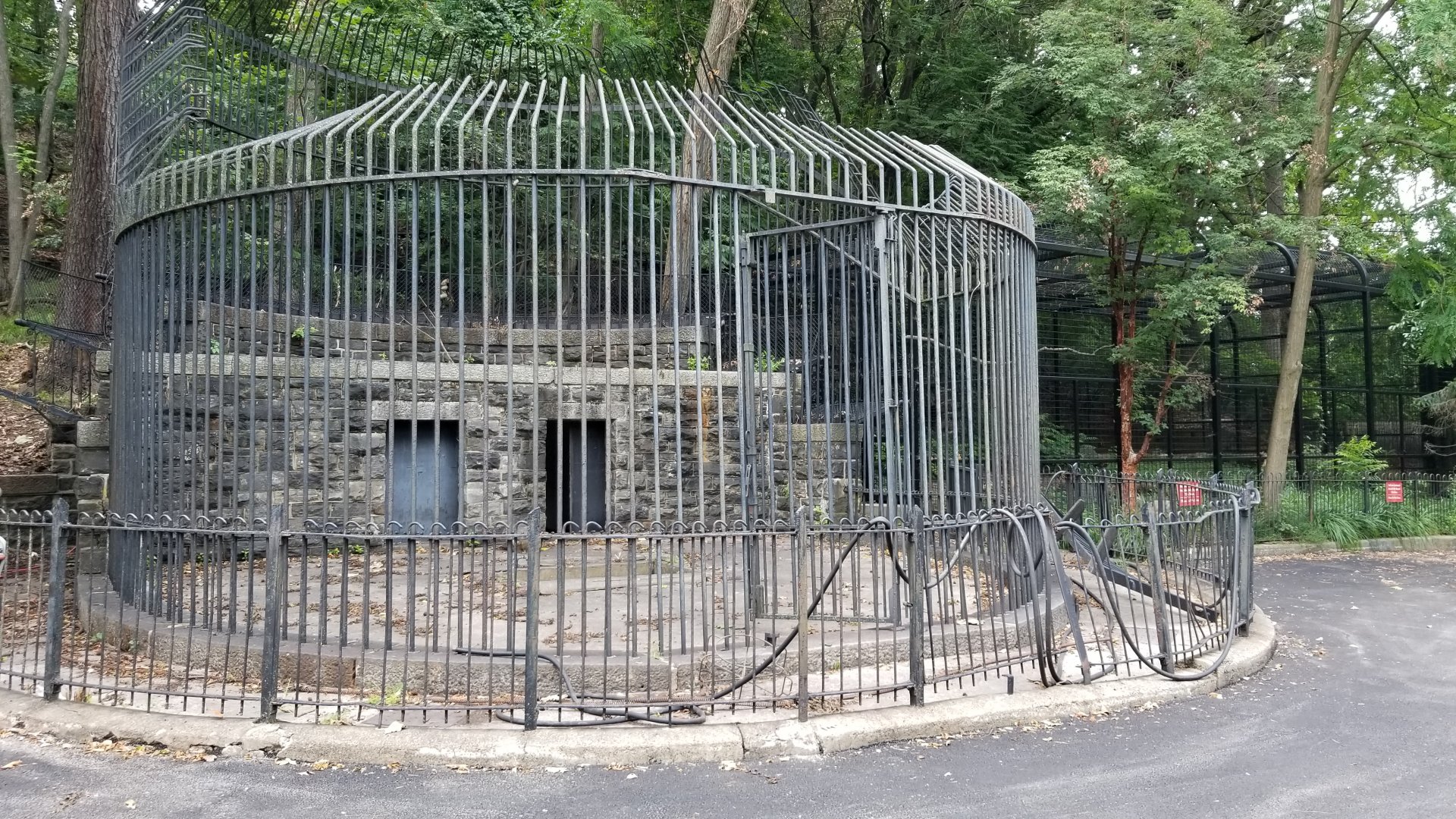 MD Zoo, Main Valley - Original exhibit from 1876