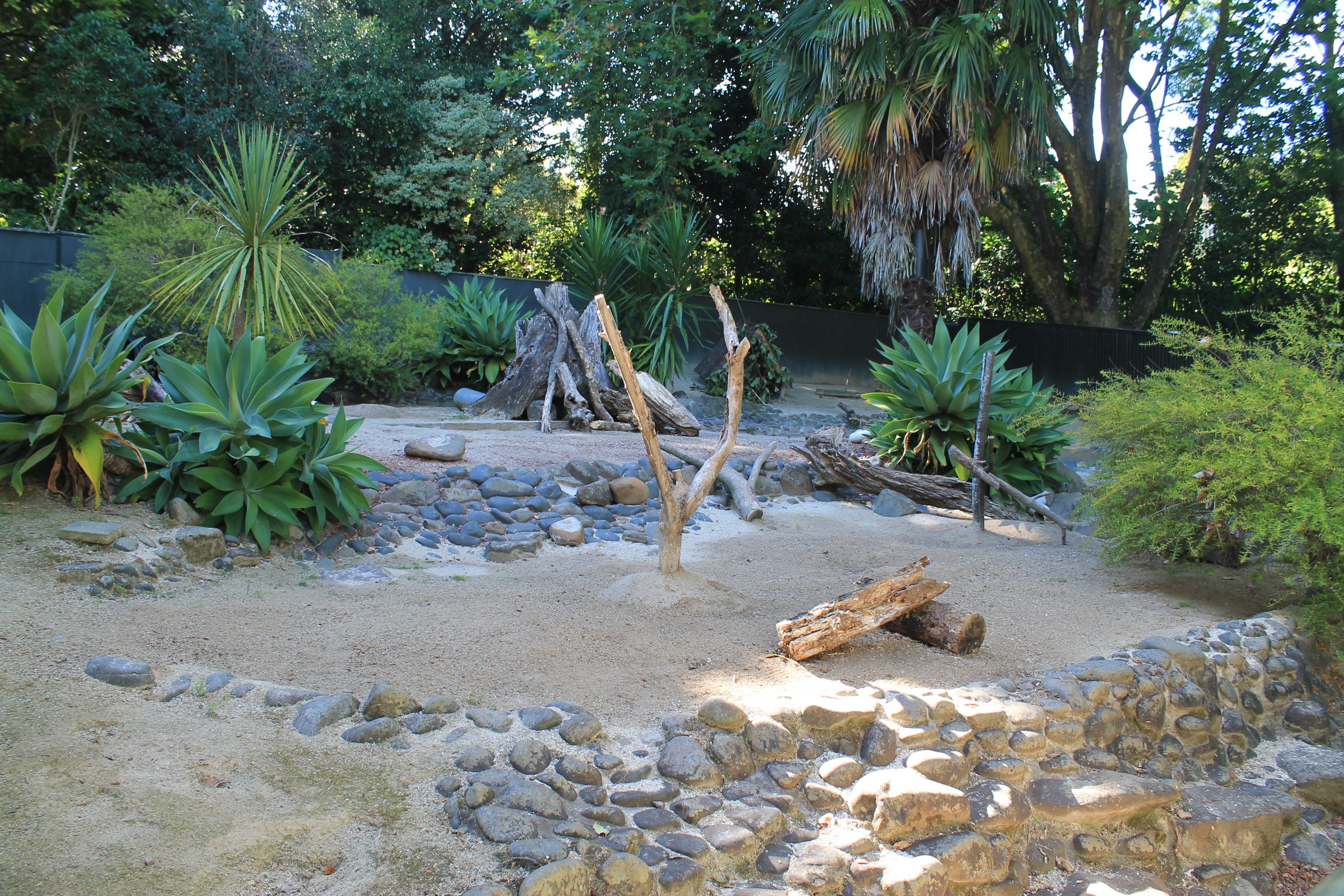 Meerkat enclosure