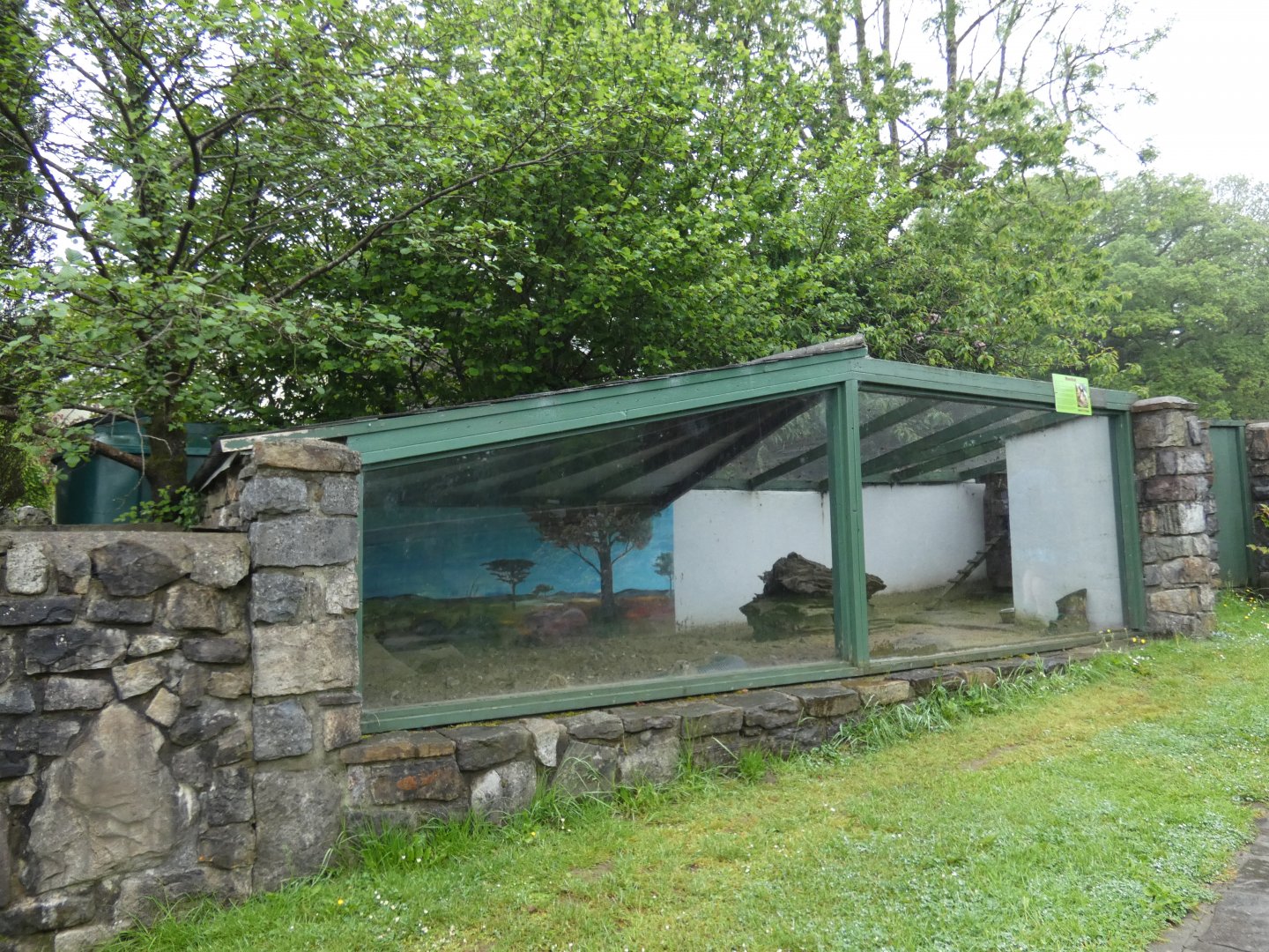 Meerkat indoor enclosure (Pen-y-cae Inn Zoo)