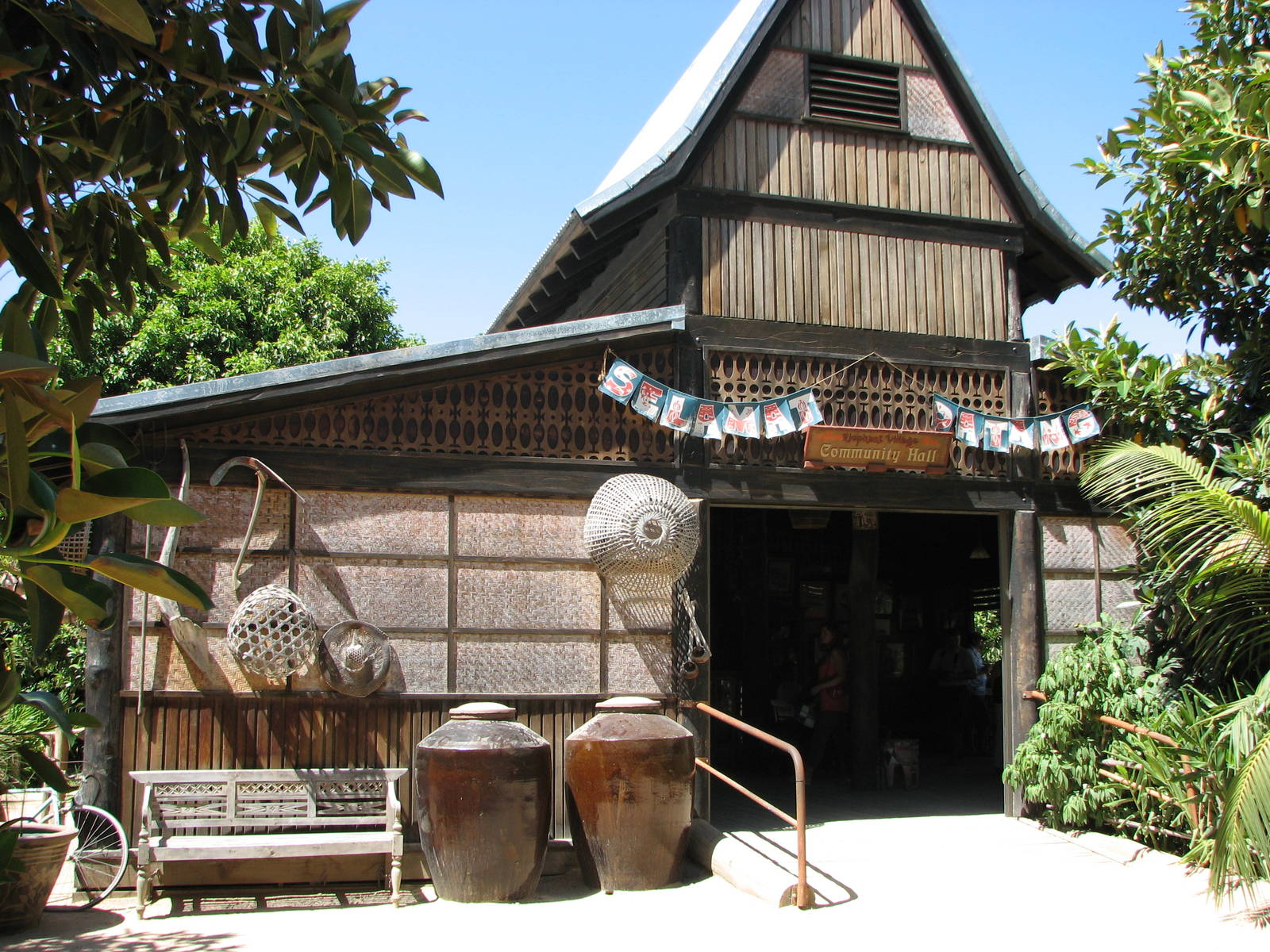 Melbourne Zoo 2008 - Shed at the new Asiatic Elephant exhibit