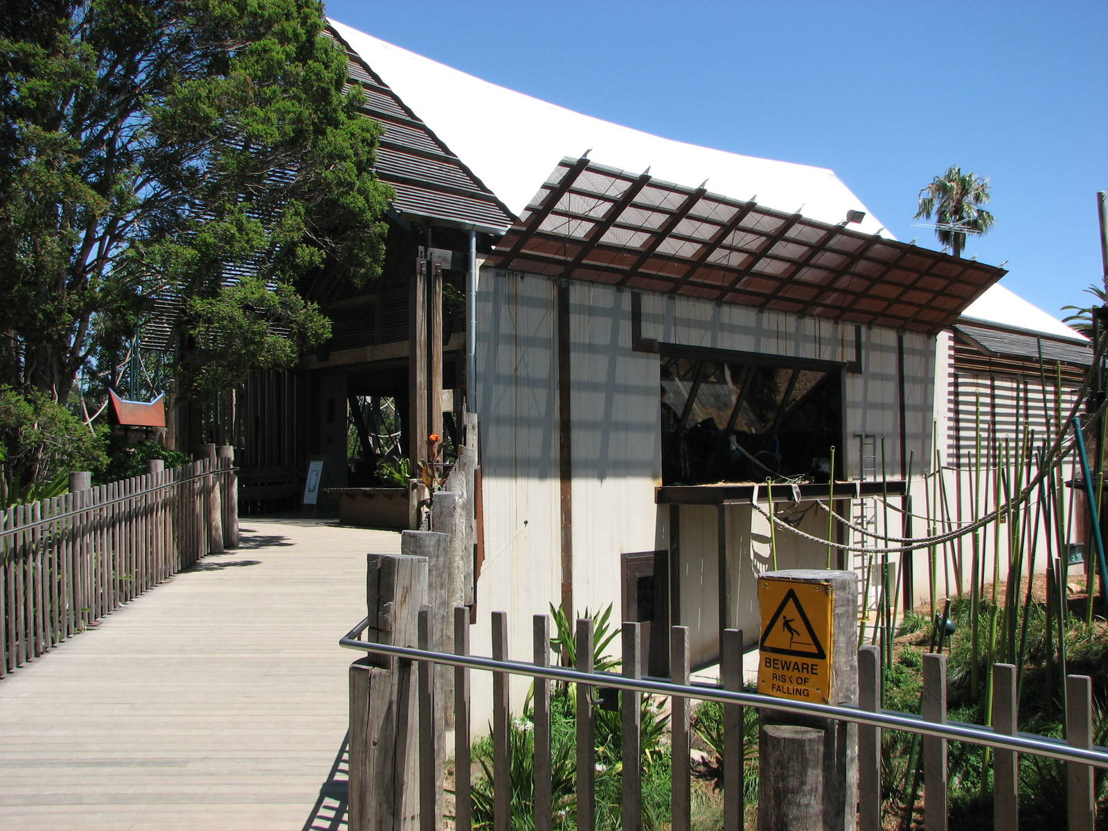 Melbourne Zoo 2008 - The Siamang side of the Orangutan Sanctuary