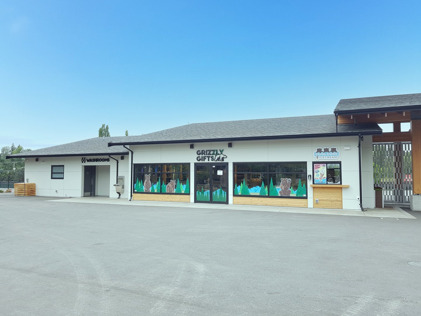 Membership, Gift Shop, & Washrooms Building (Back)