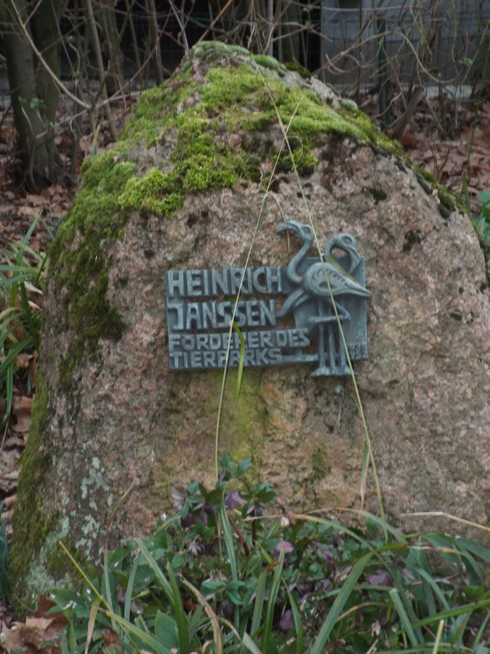 Memorial for first director of Zoo Krefeld