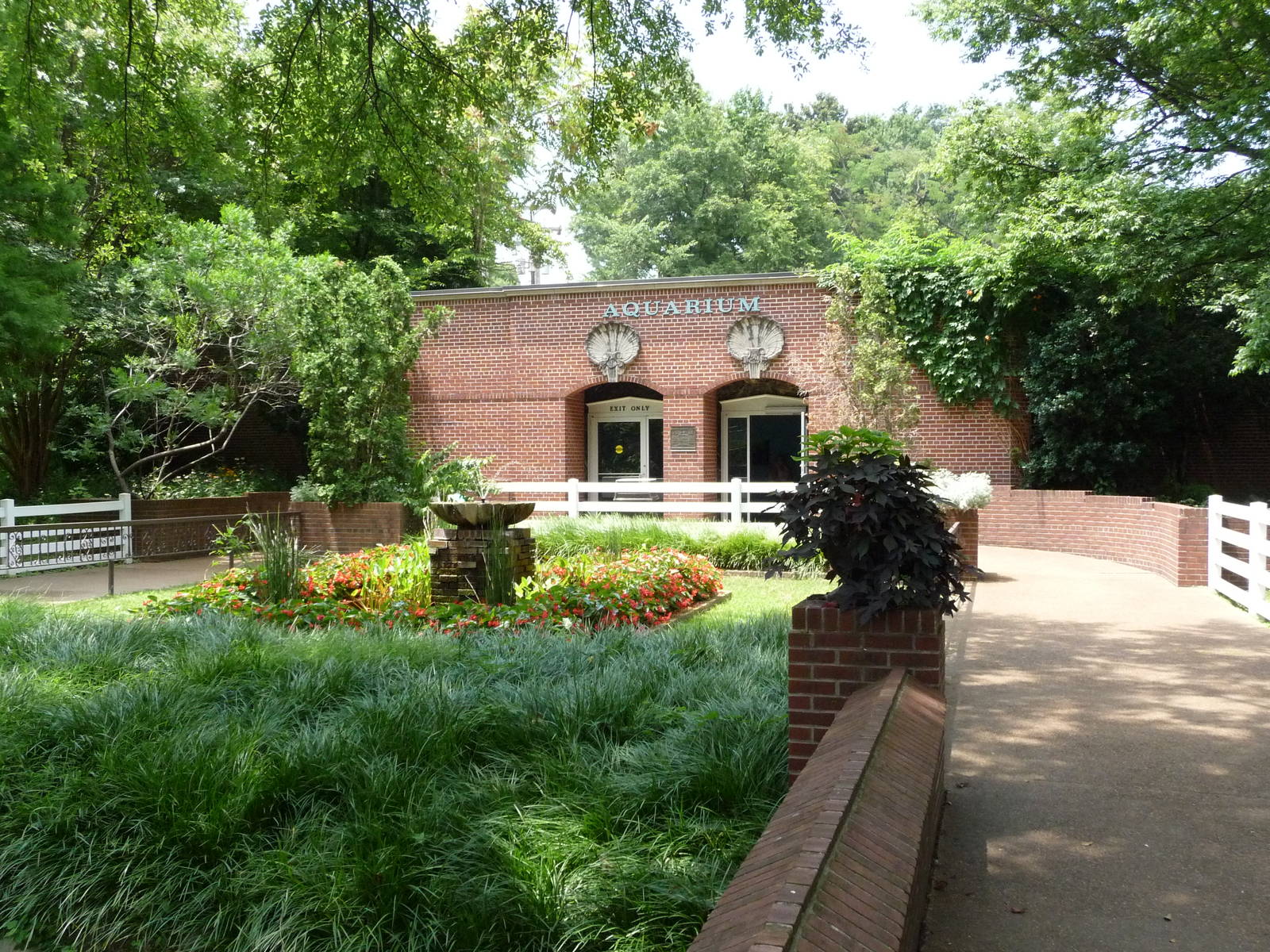 Memphis Zoo - Aquarium