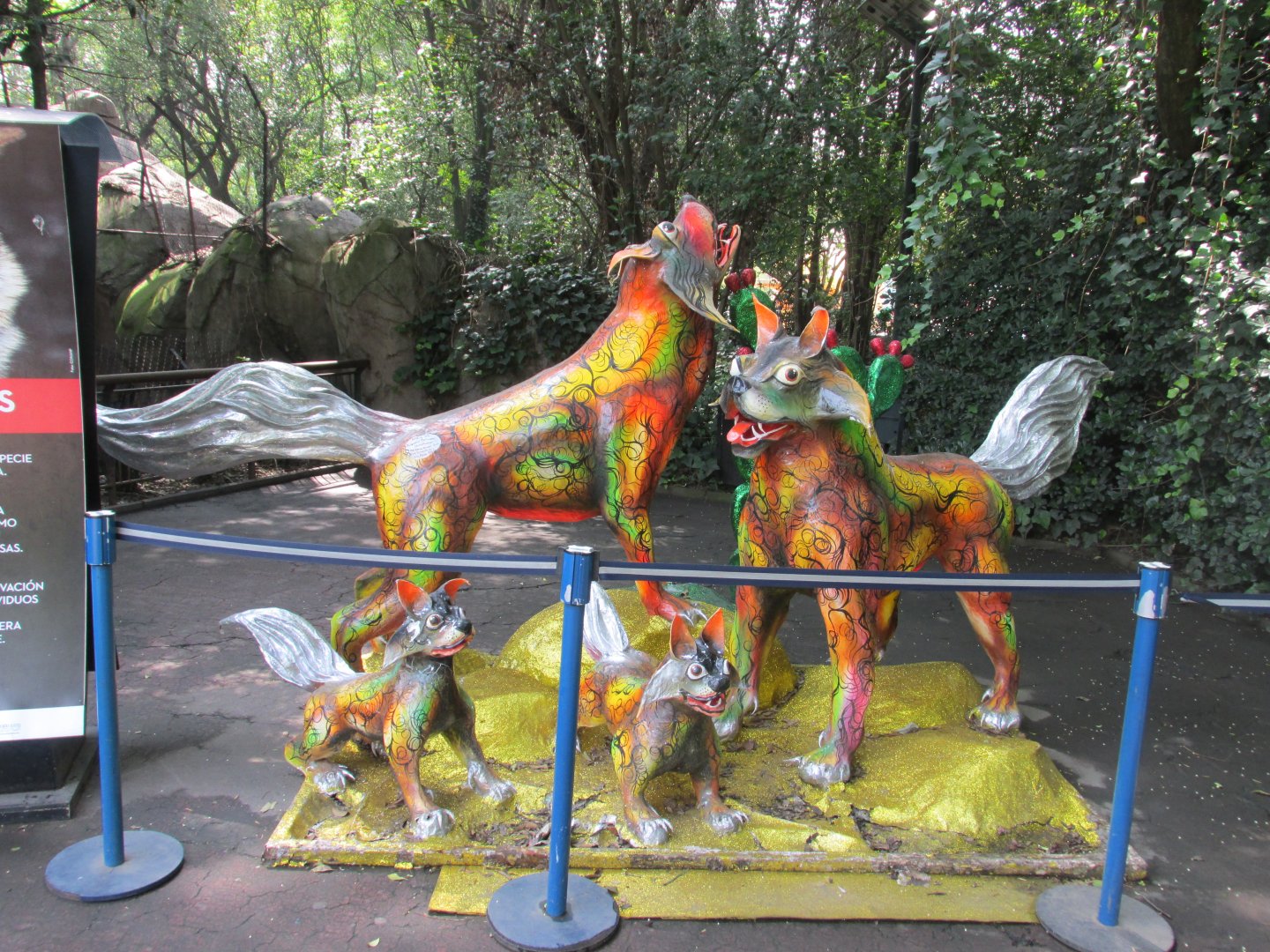 mexican wolves or lobos alebrije folk art
