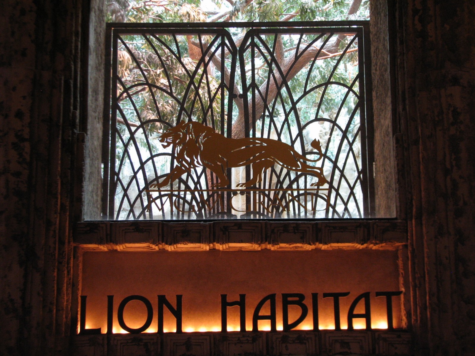 MGM Grand Lion Habitat - Sign