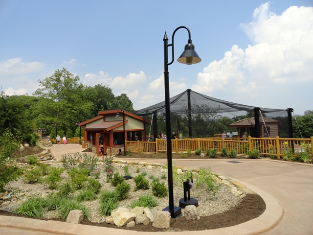 Mike and Mary Stark Grizzly Ridge - Aviary