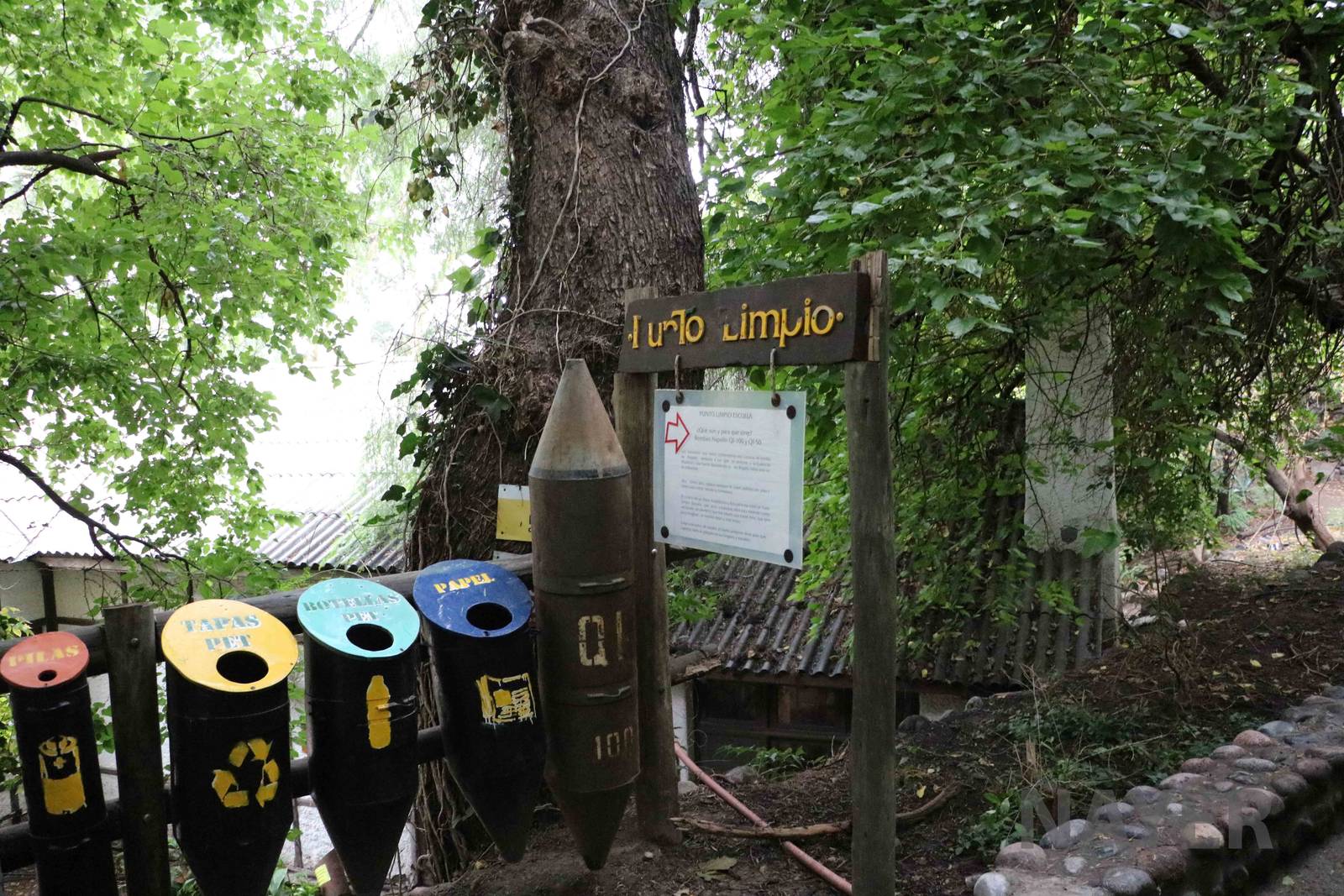Military bins - Mendoza Zoo, April 2016