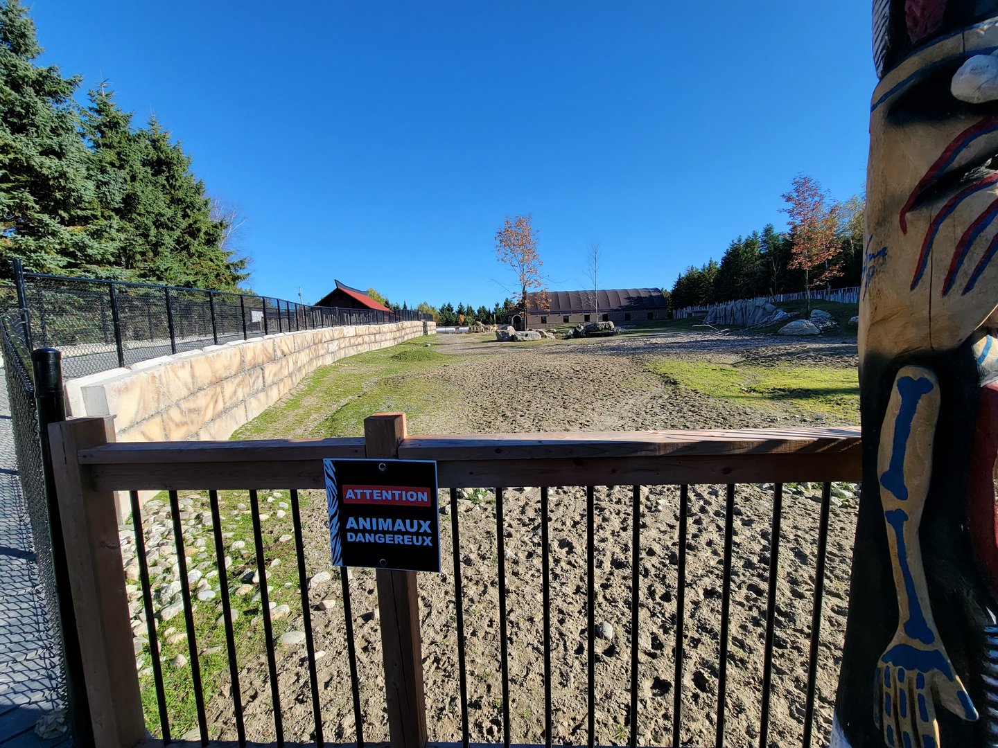 Miller Zoo - African savanna (Chapman's zebra, common eland, scimitar oryx)