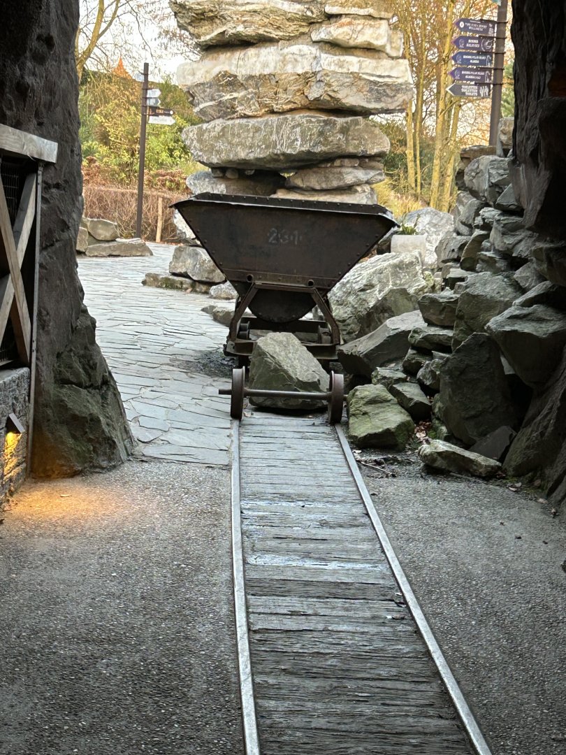 Mine car at the tracks of the ice cave